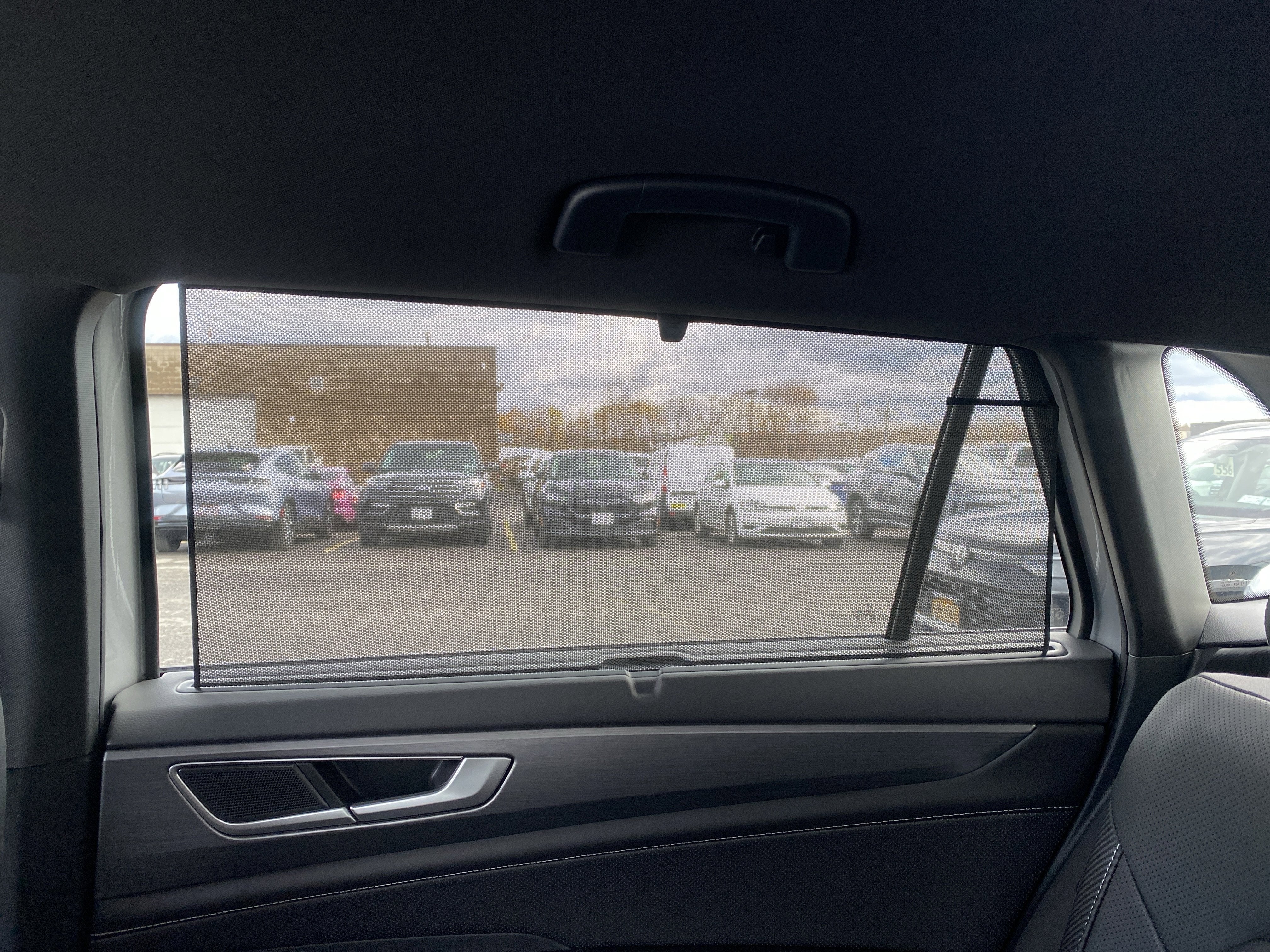 2026 Volkswagen Atlas Cross Sport 2.0T SE w/Technology 4MOTION