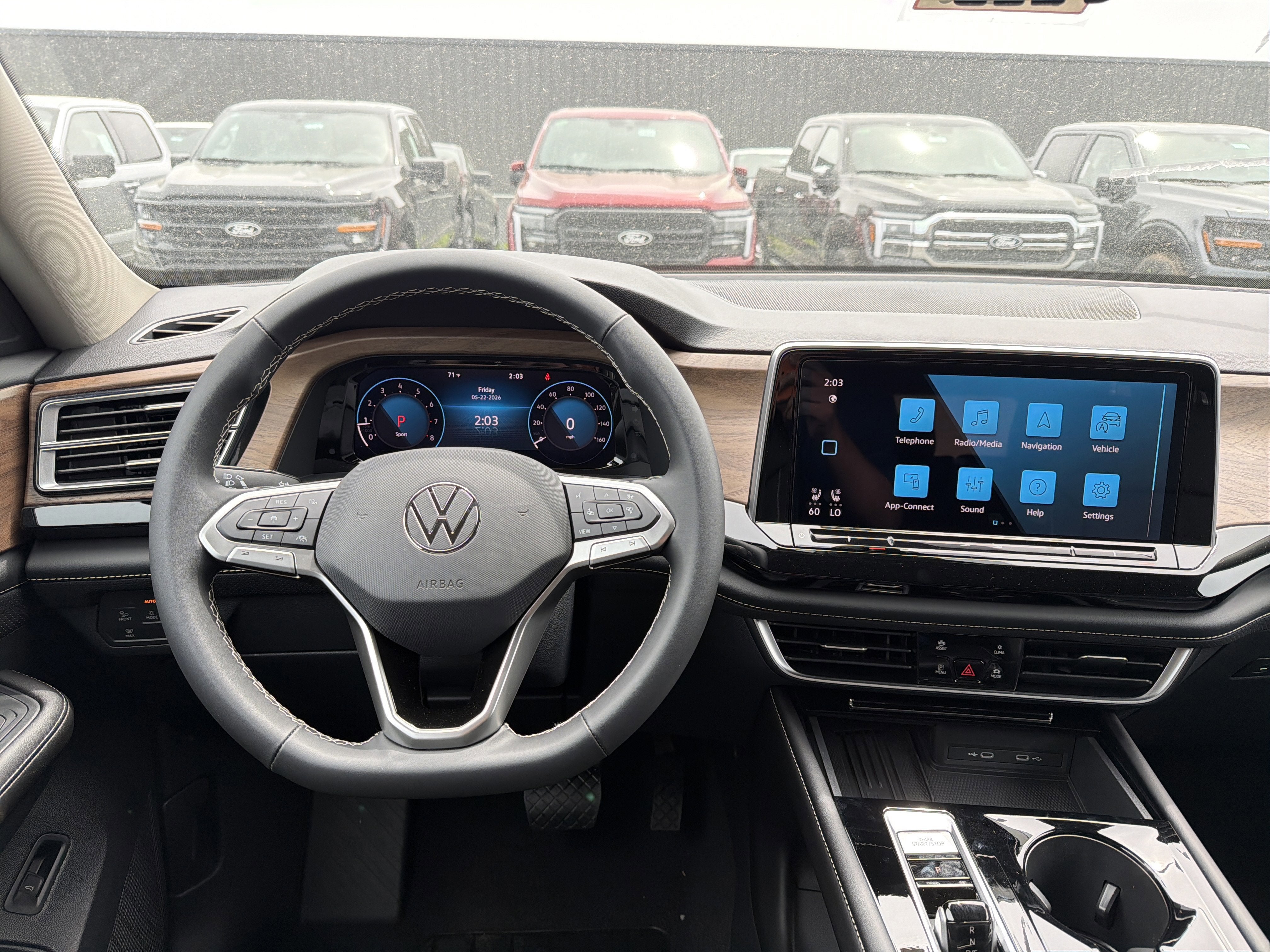 2026 Volkswagen Atlas 2.0T SE w/Technology 4MOTION