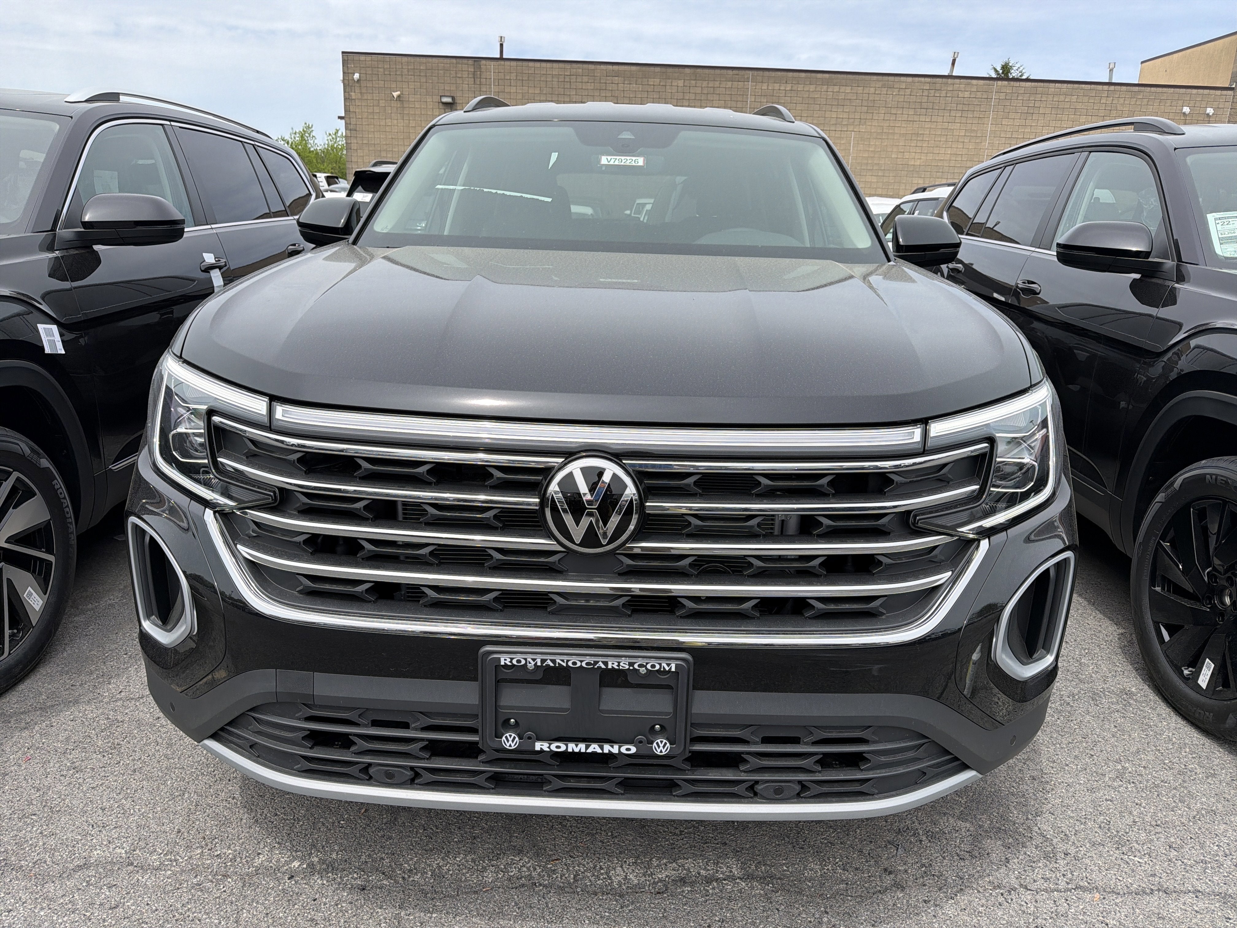 2026 Volkswagen Atlas 2.0T SE w/Technology 4MOTION