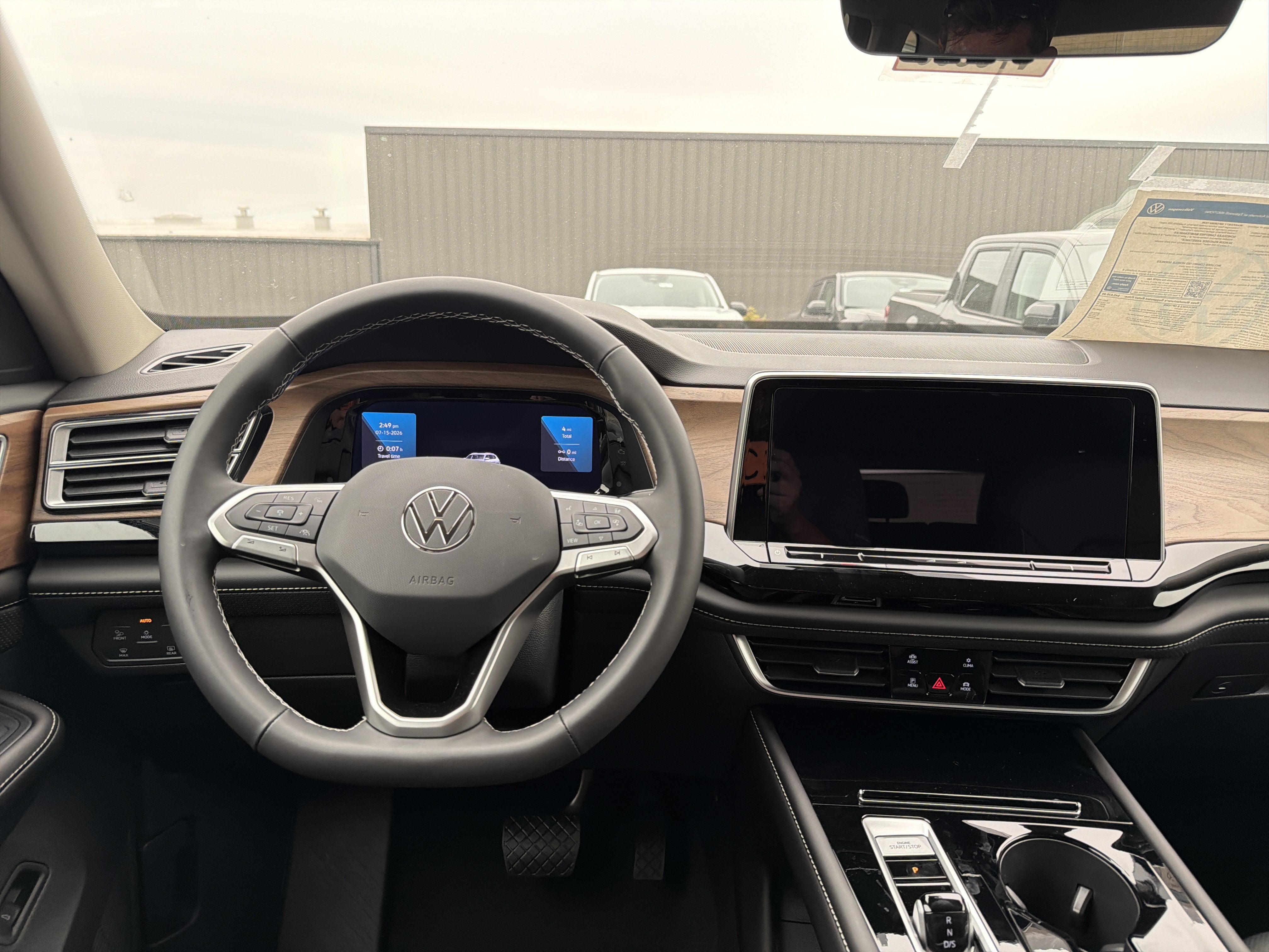 2026 Volkswagen Atlas 2.0T SE w/Technology 4MOTION