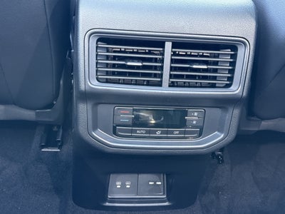 2027 Volkswagen Atlas SE w/Technology 4MOTION