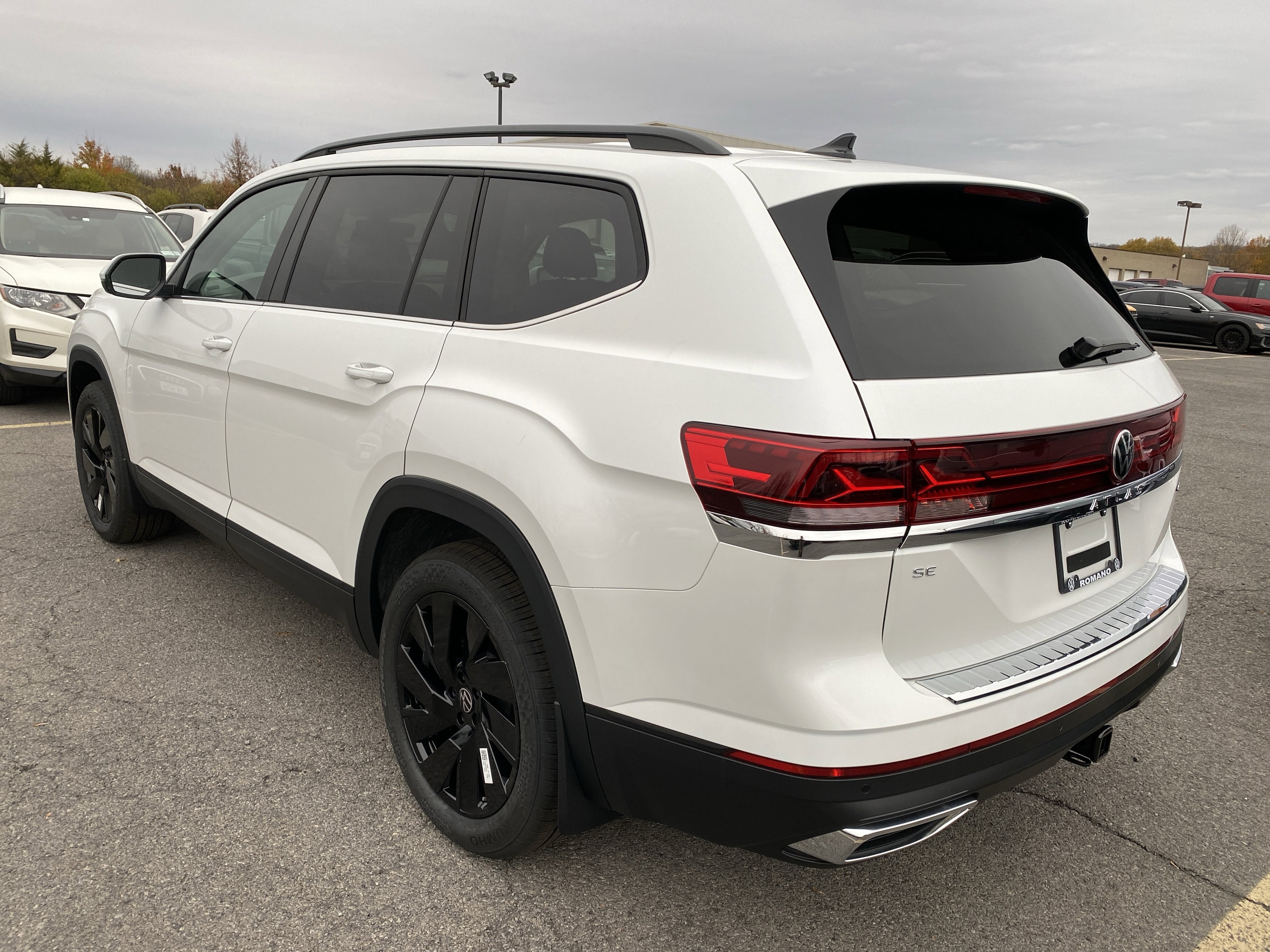 2026 Volkswagen Atlas 2.0T SE w/Technology 4MOTION