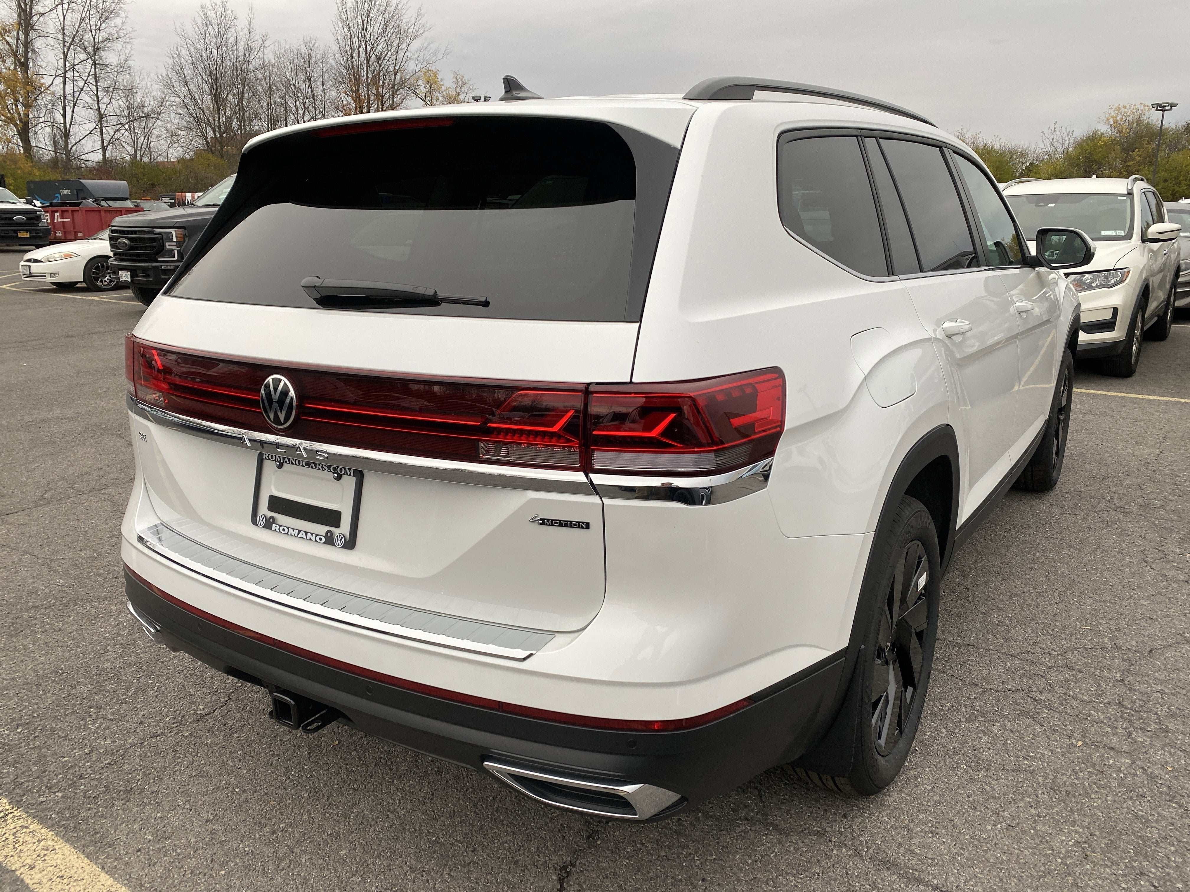 2026 Volkswagen Atlas 2.0T SE w/Technology 4MOTION