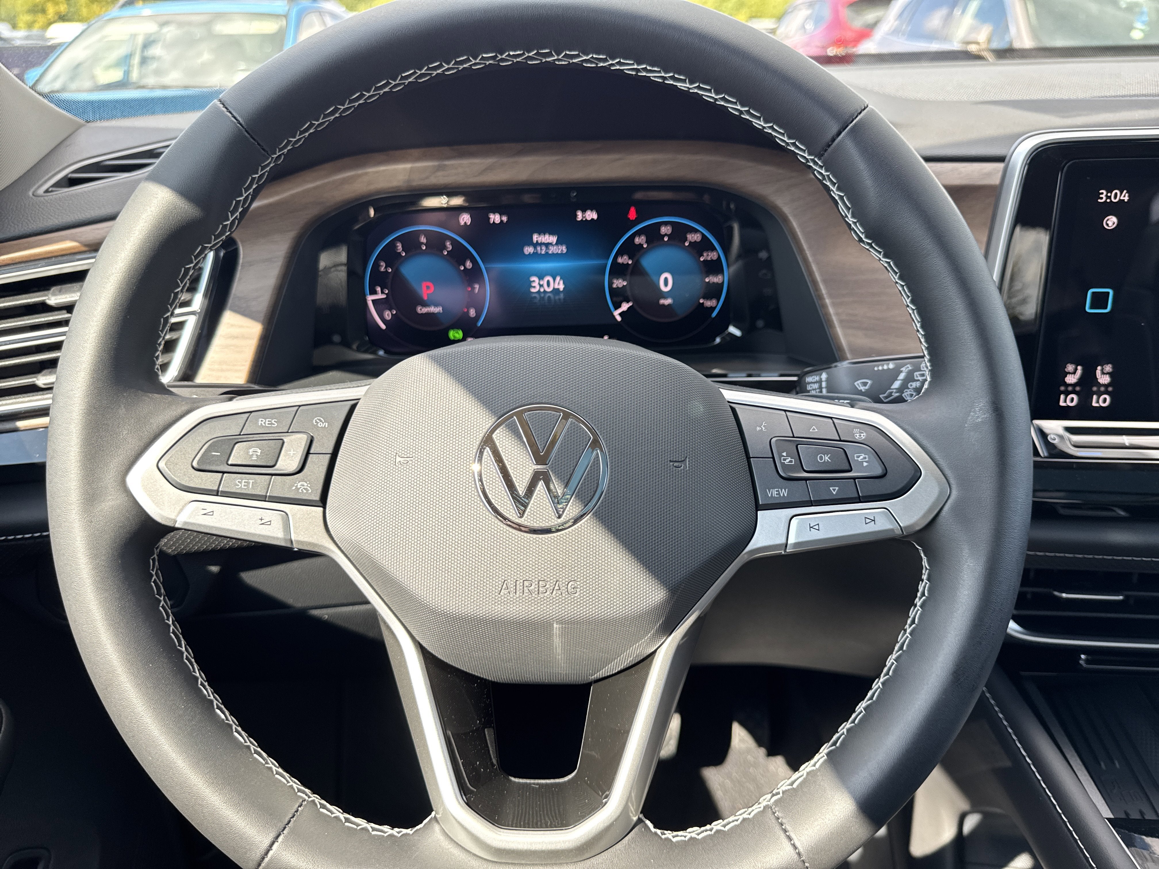 2026 Volkswagen Atlas 2.0T SE w/Technology 4MOTION