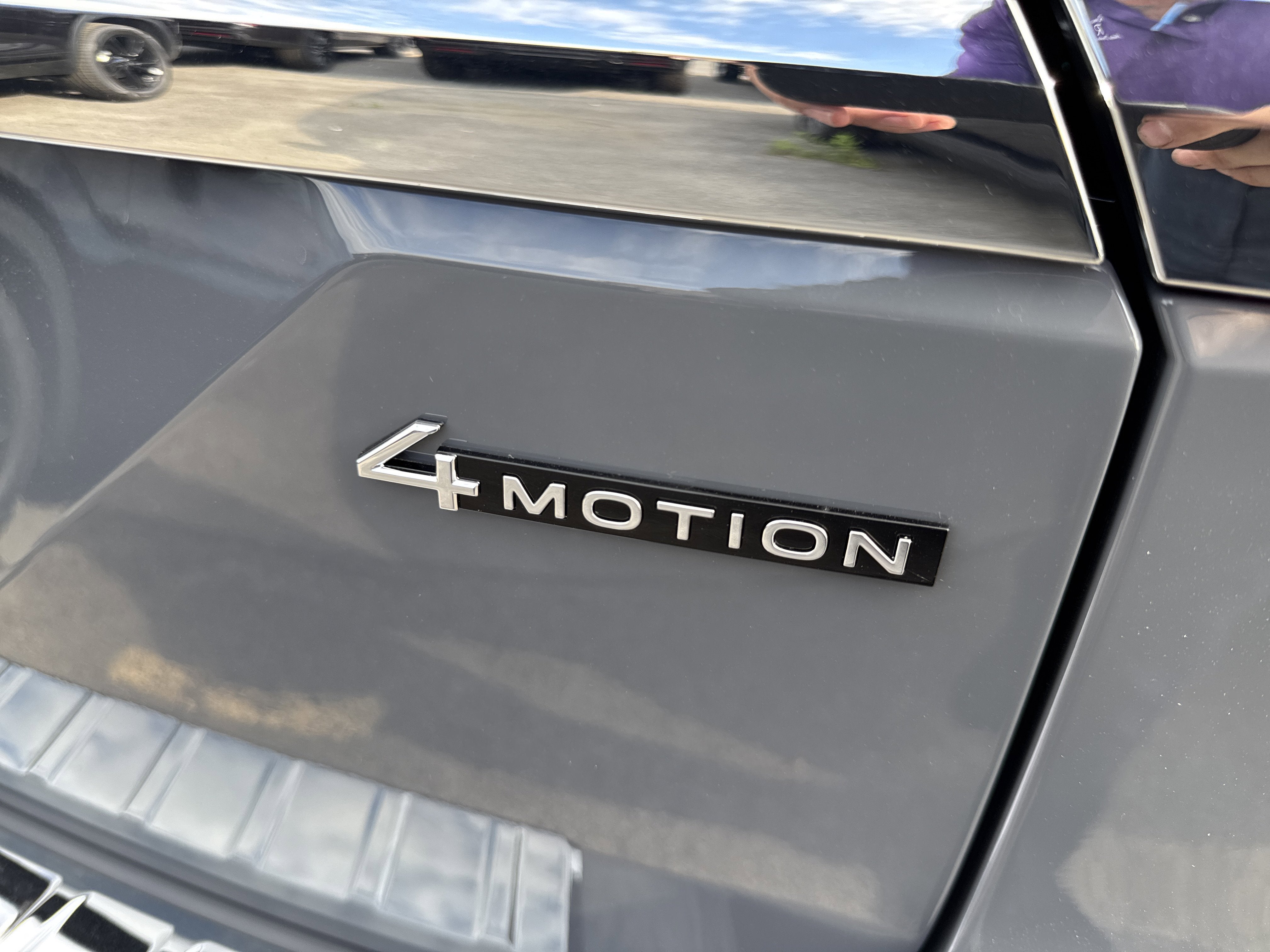 2026 Volkswagen Atlas 2.0T SE w/Technology 4MOTION