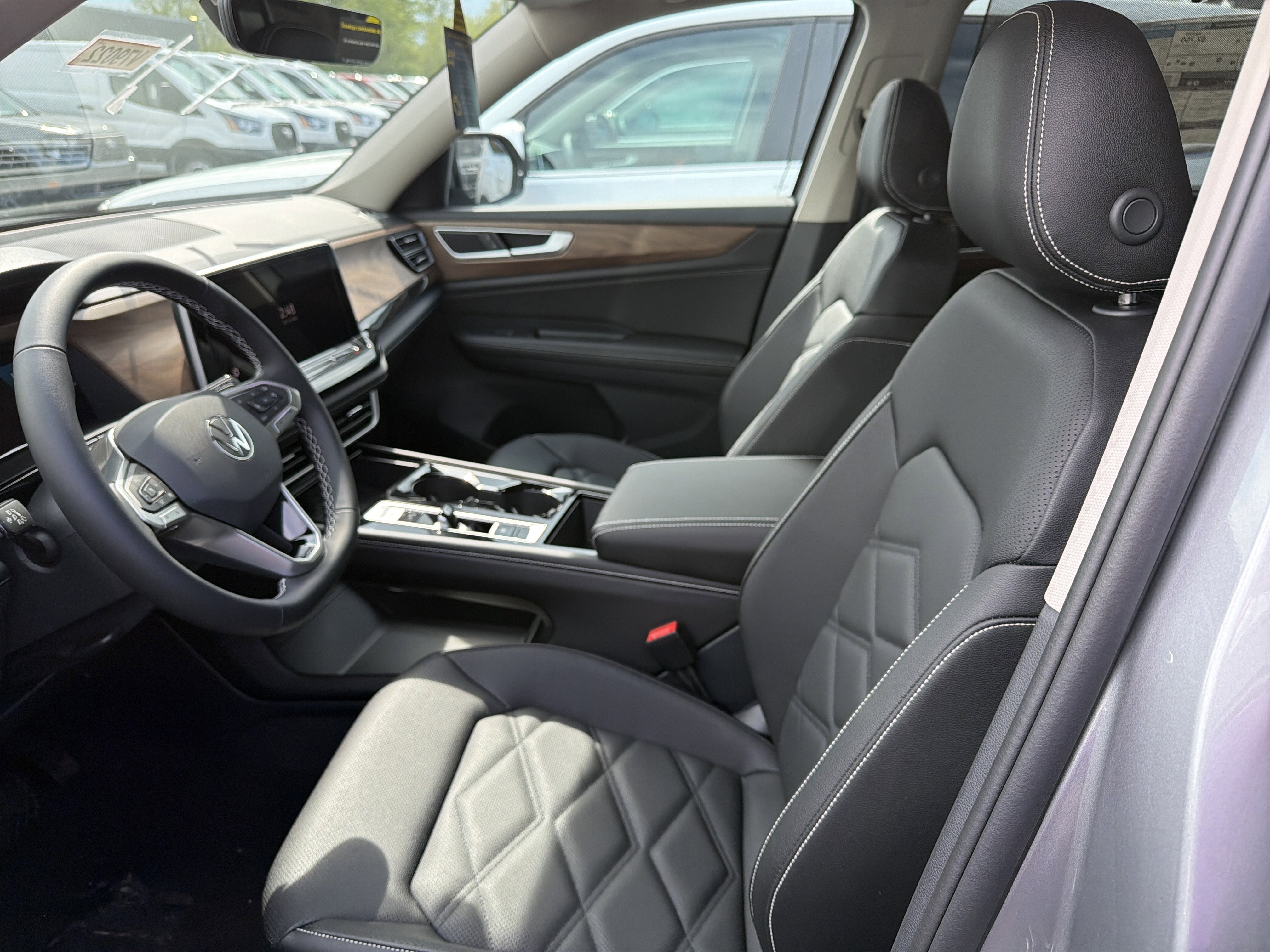 2026 Volkswagen Atlas 2.0T SE w/Technology 4MOTION