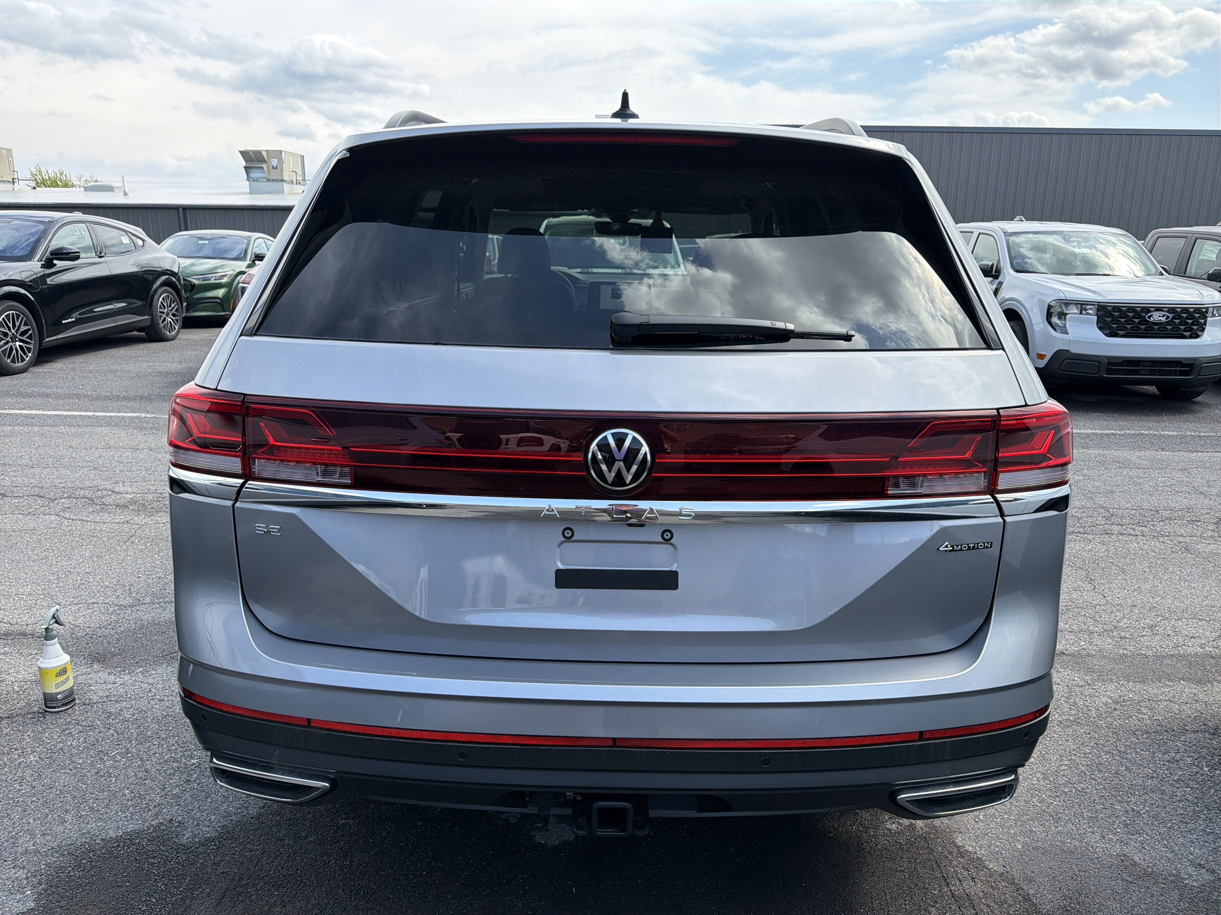 2026 Volkswagen Atlas 2.0T SE w/Technology 4MOTION