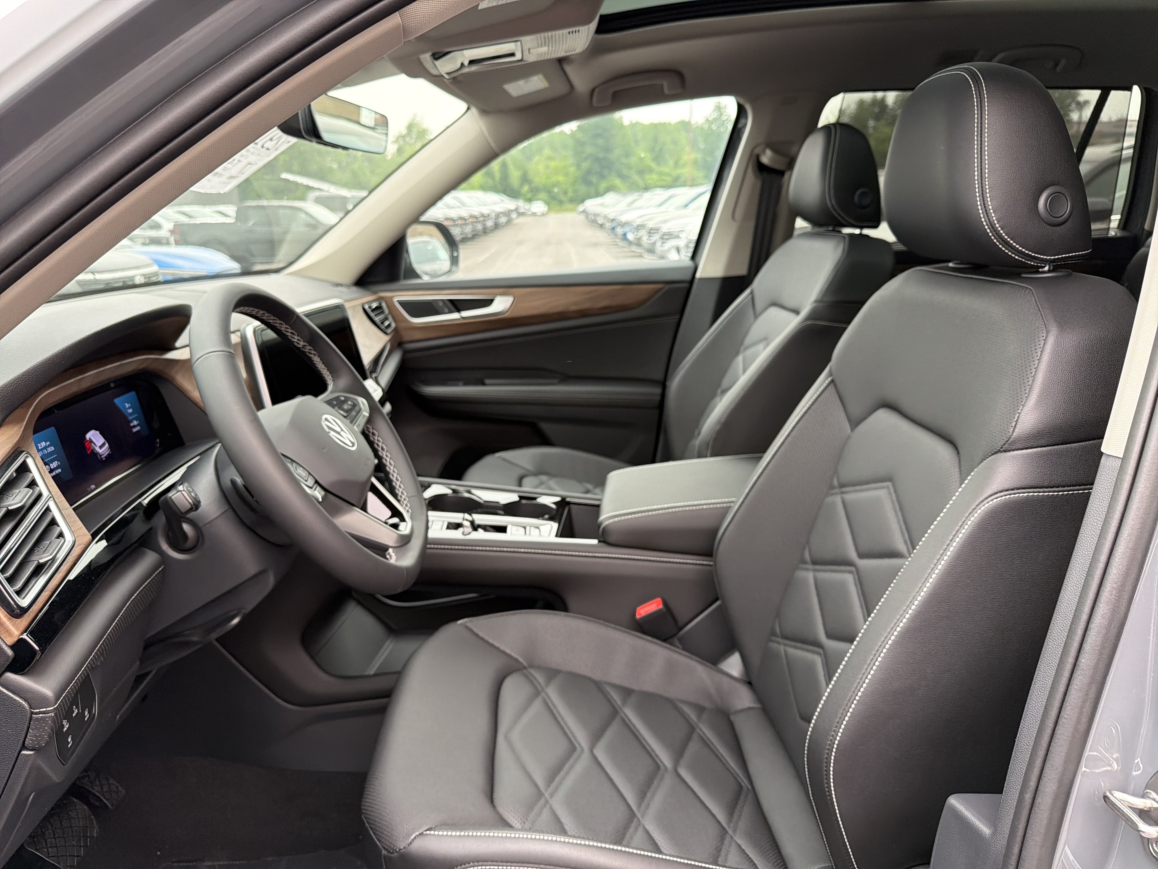 2026 Volkswagen Atlas 2.0T SE w/Technology 4MOTION