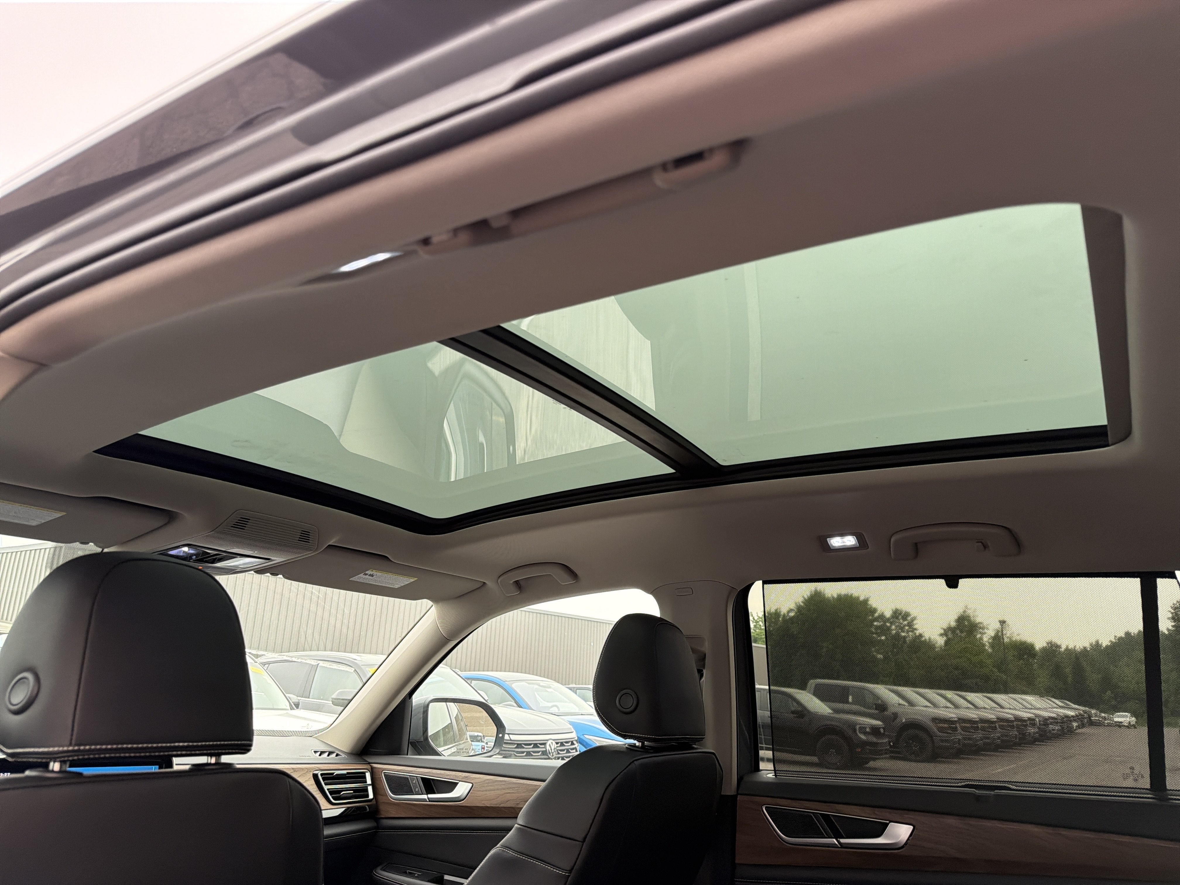 2026 Volkswagen Atlas 2.0T SE w/Technology 4MOTION