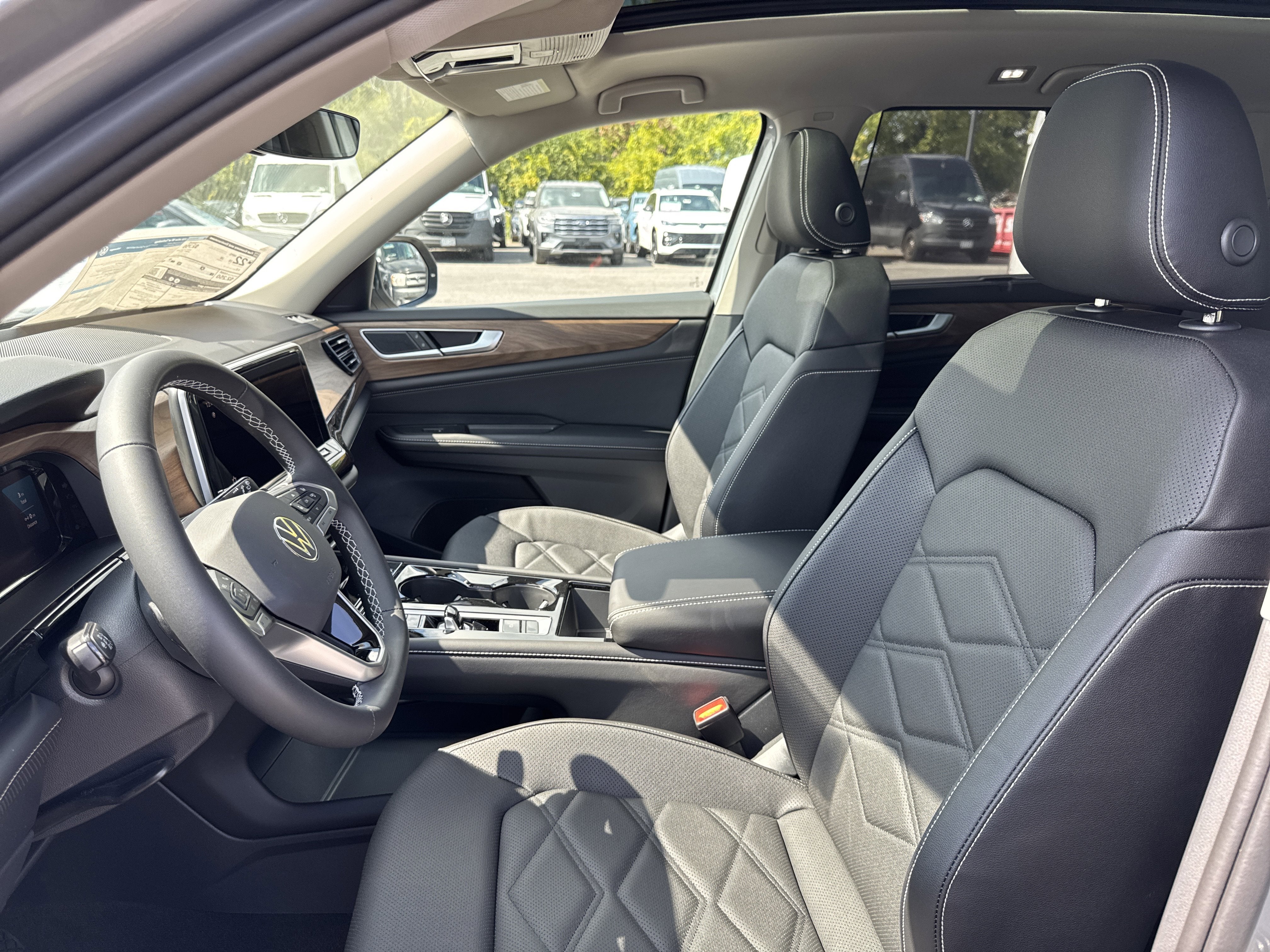 2026 Volkswagen Atlas 2.0T SE w/Technology 4MOTION