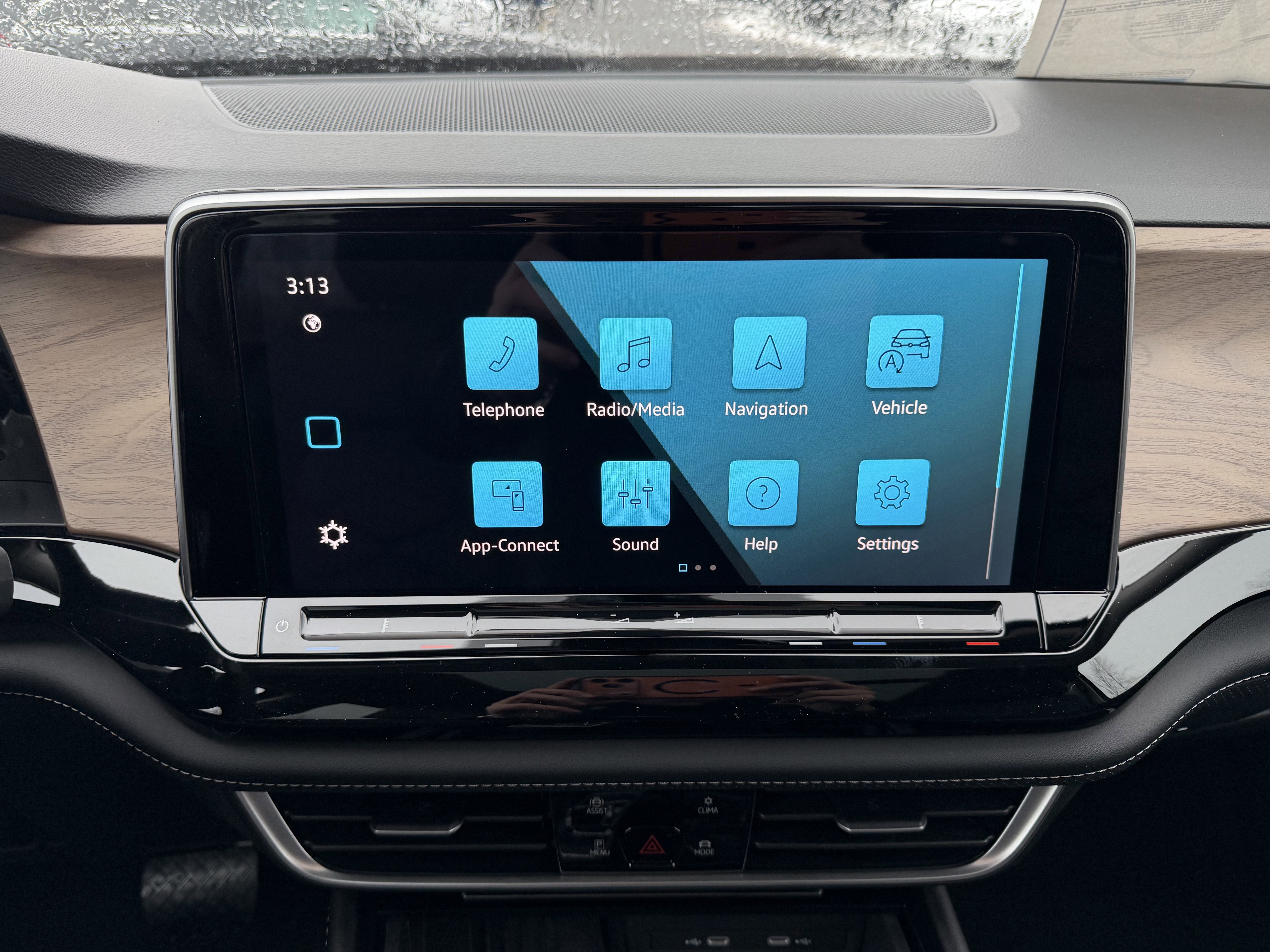 2026 Volkswagen Atlas 2.0T SE w/Technology 4MOTION