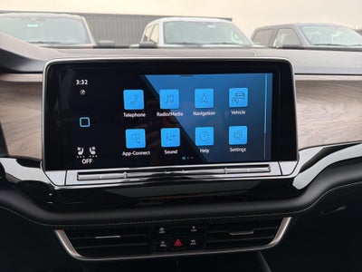 2026 Volkswagen Atlas 2.0T SE w/Technology 4MOTION