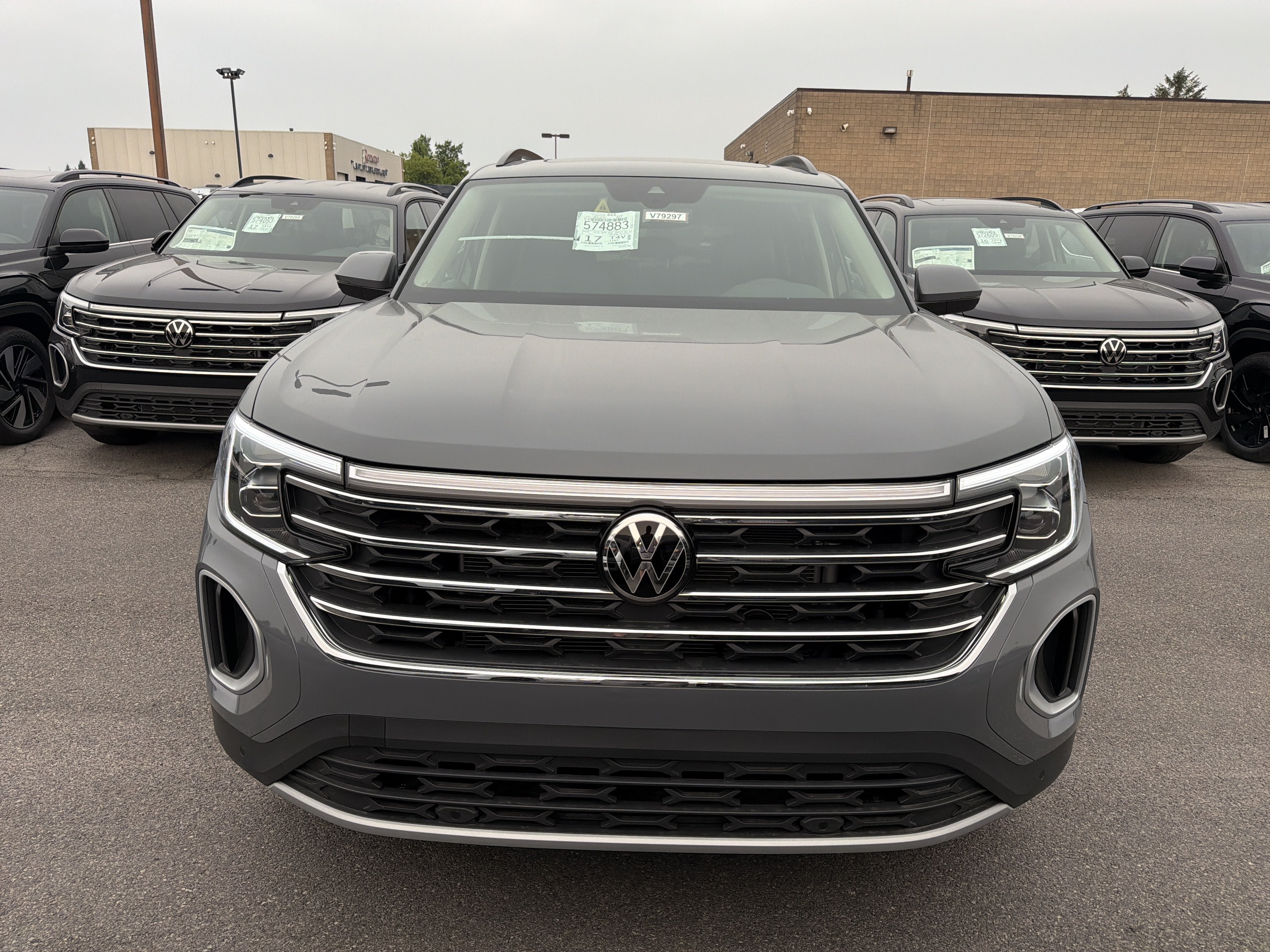 2026 Volkswagen Atlas 2.0T SE w/Technology 4MOTION