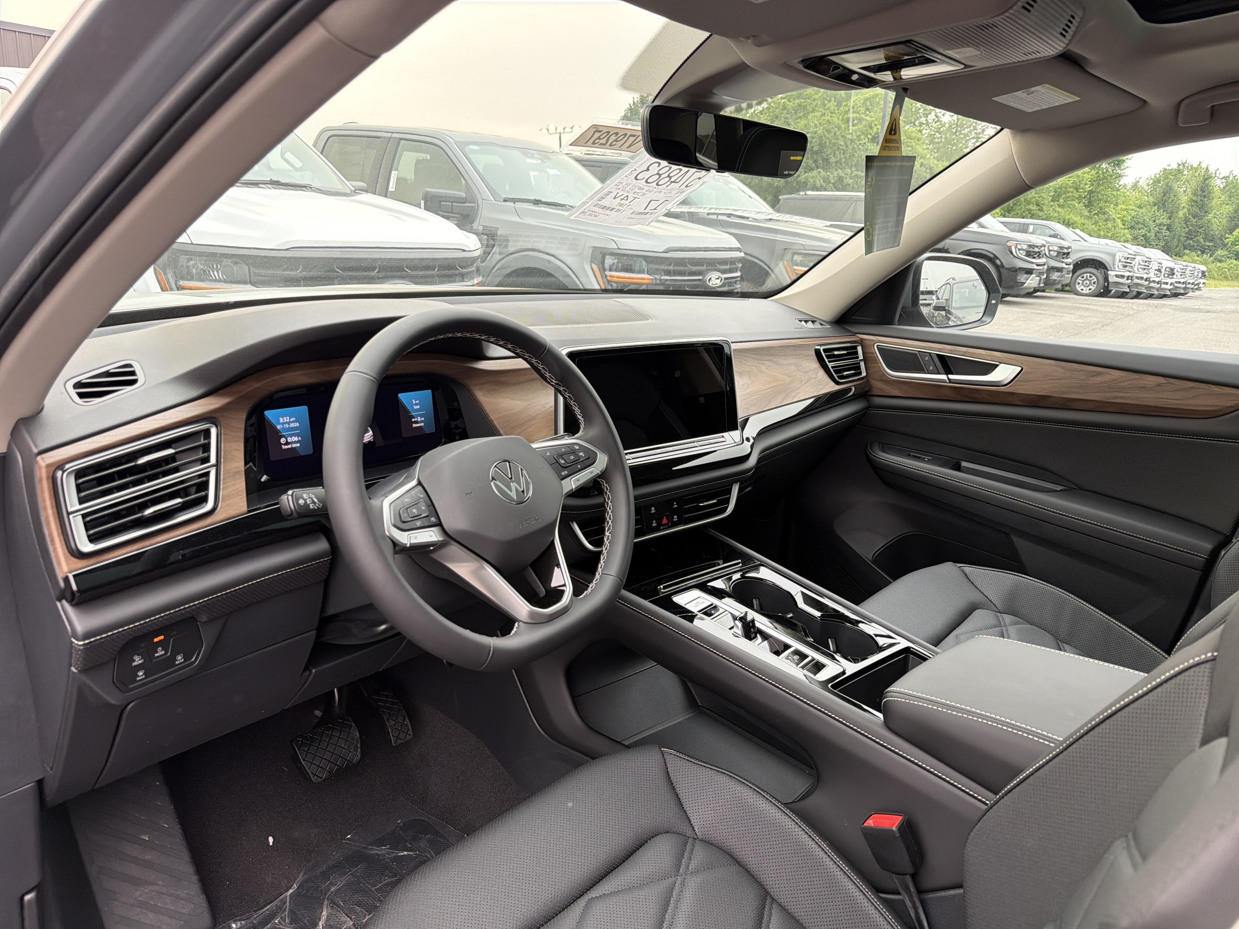 2026 Volkswagen Atlas 2.0T SE w/Technology 4MOTION