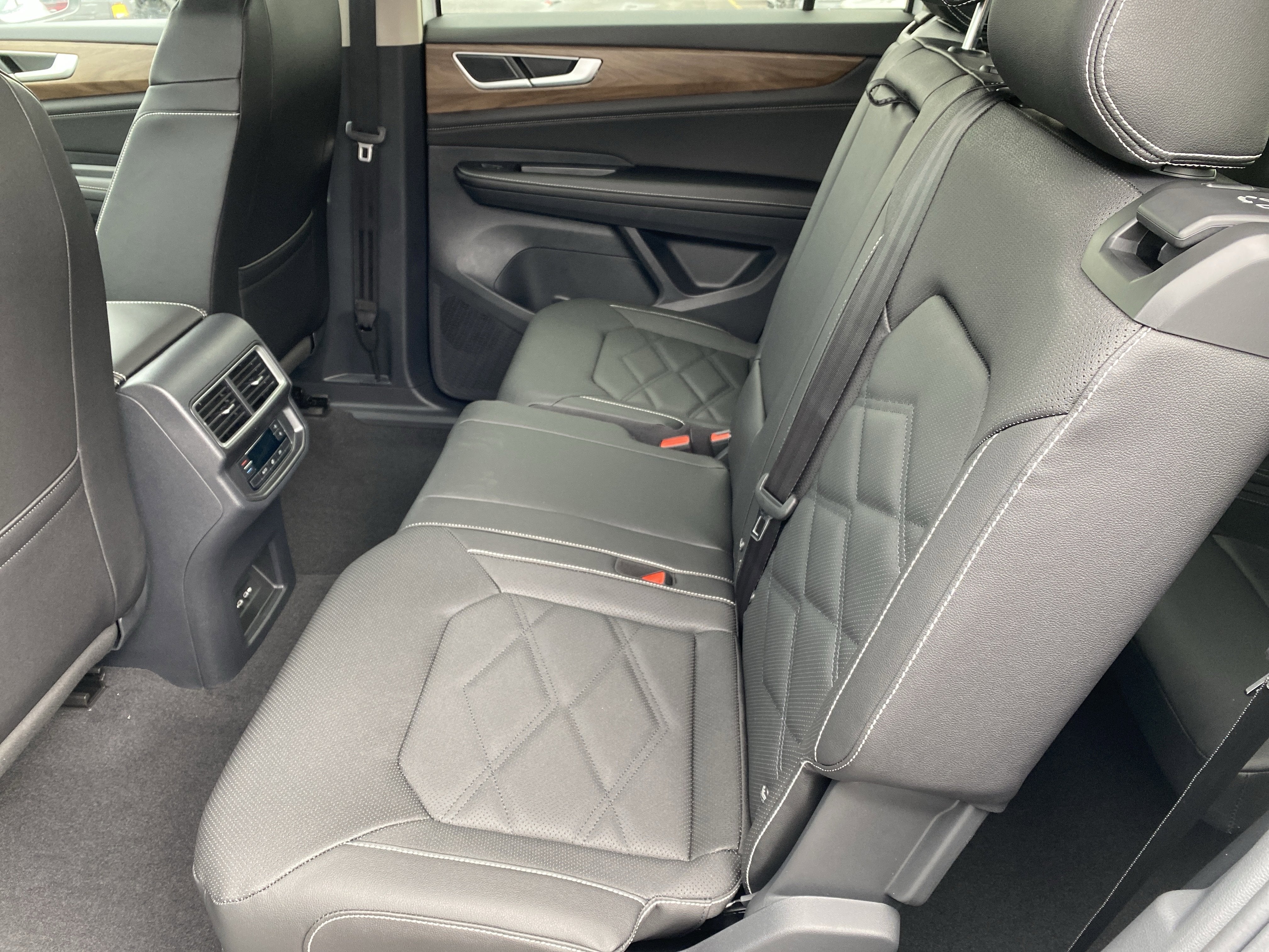 2026 Volkswagen Atlas 2.0T SE 4MOTION