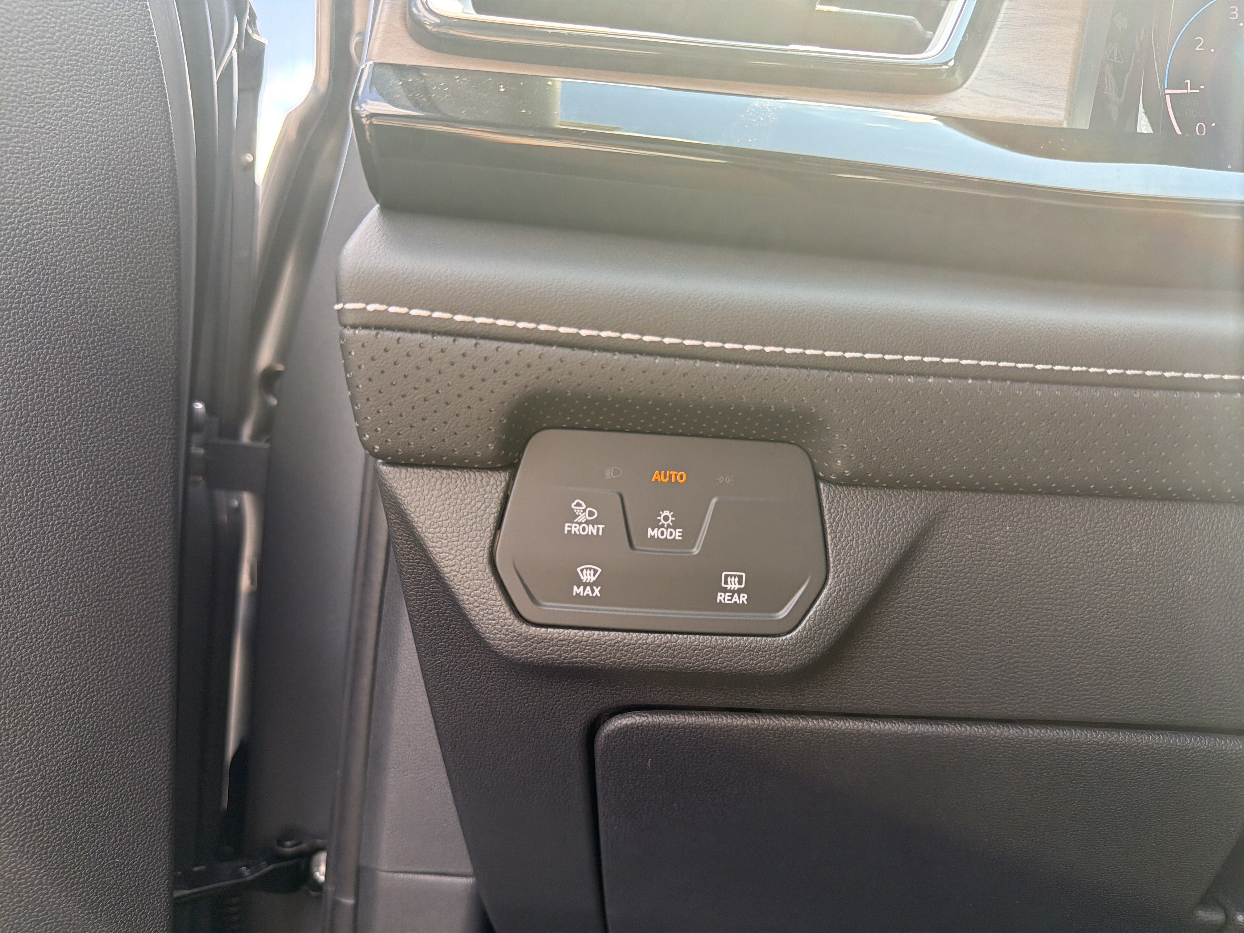 2026 Volkswagen Atlas 2.0T SE 4MOTION