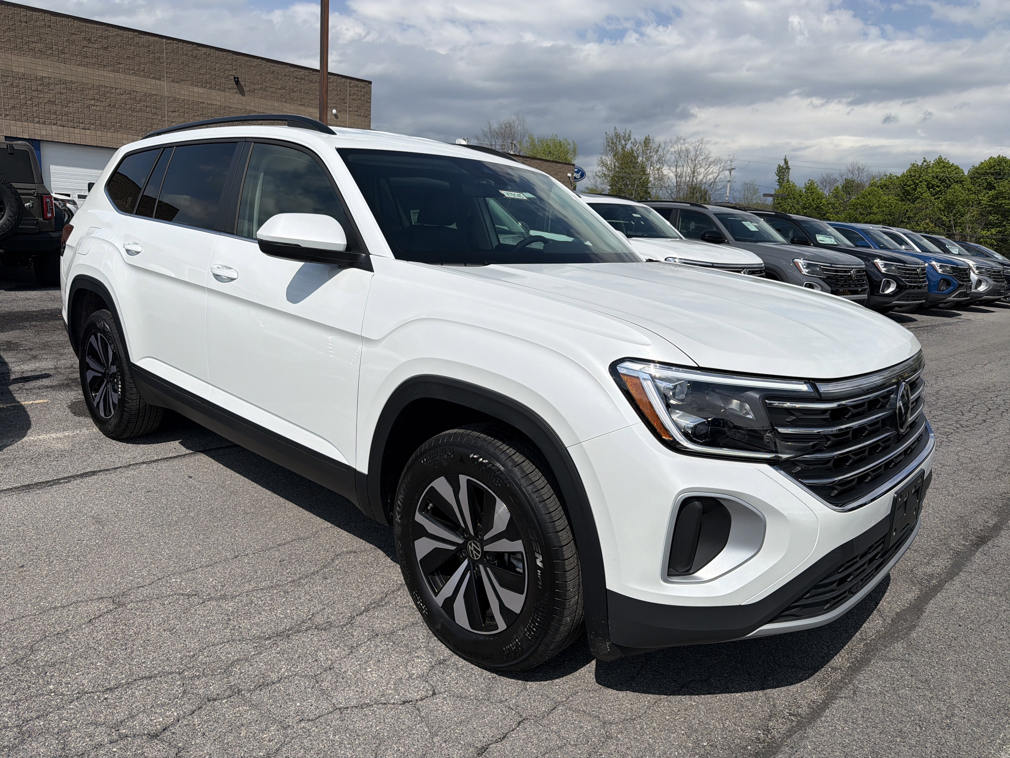 2026 Volkswagen Atlas 2.0T SE 4MOTION