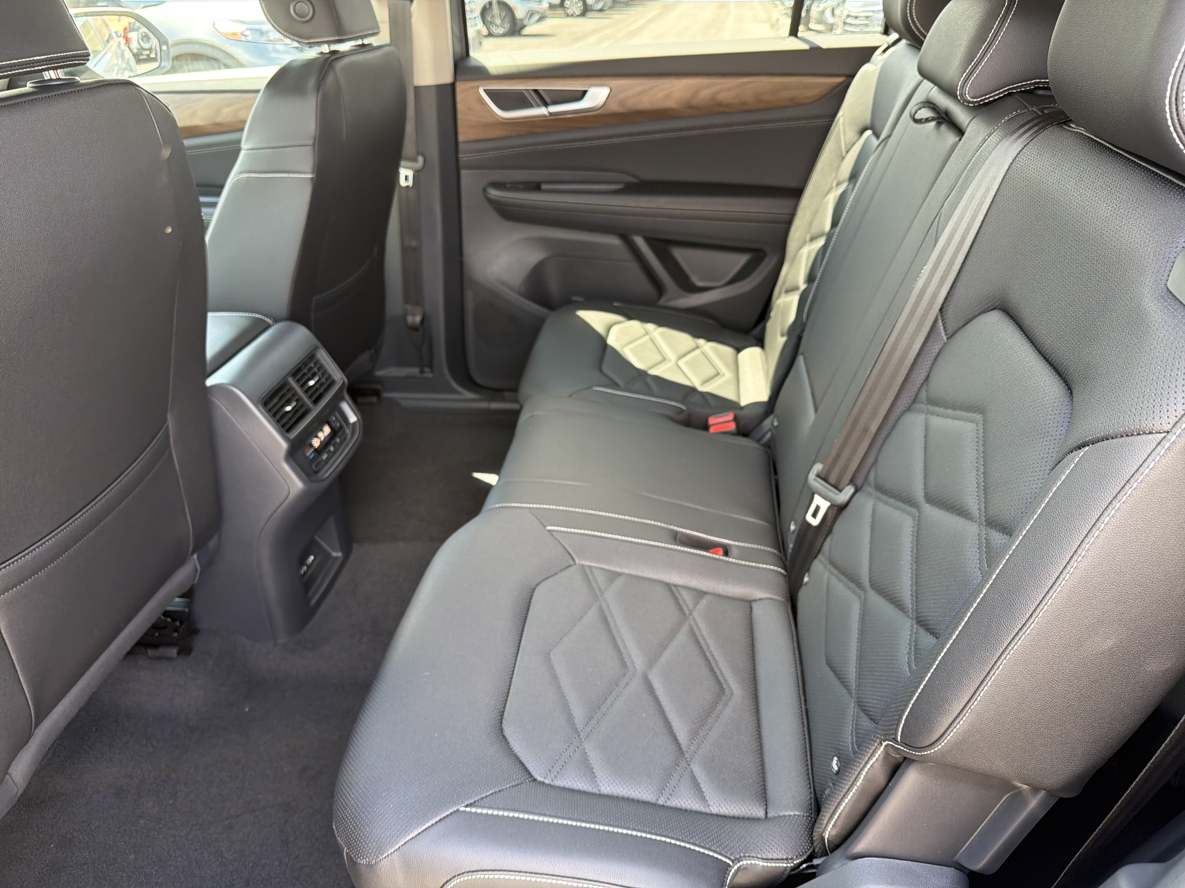 2026 Volkswagen Atlas 2.0T SE 4MOTION