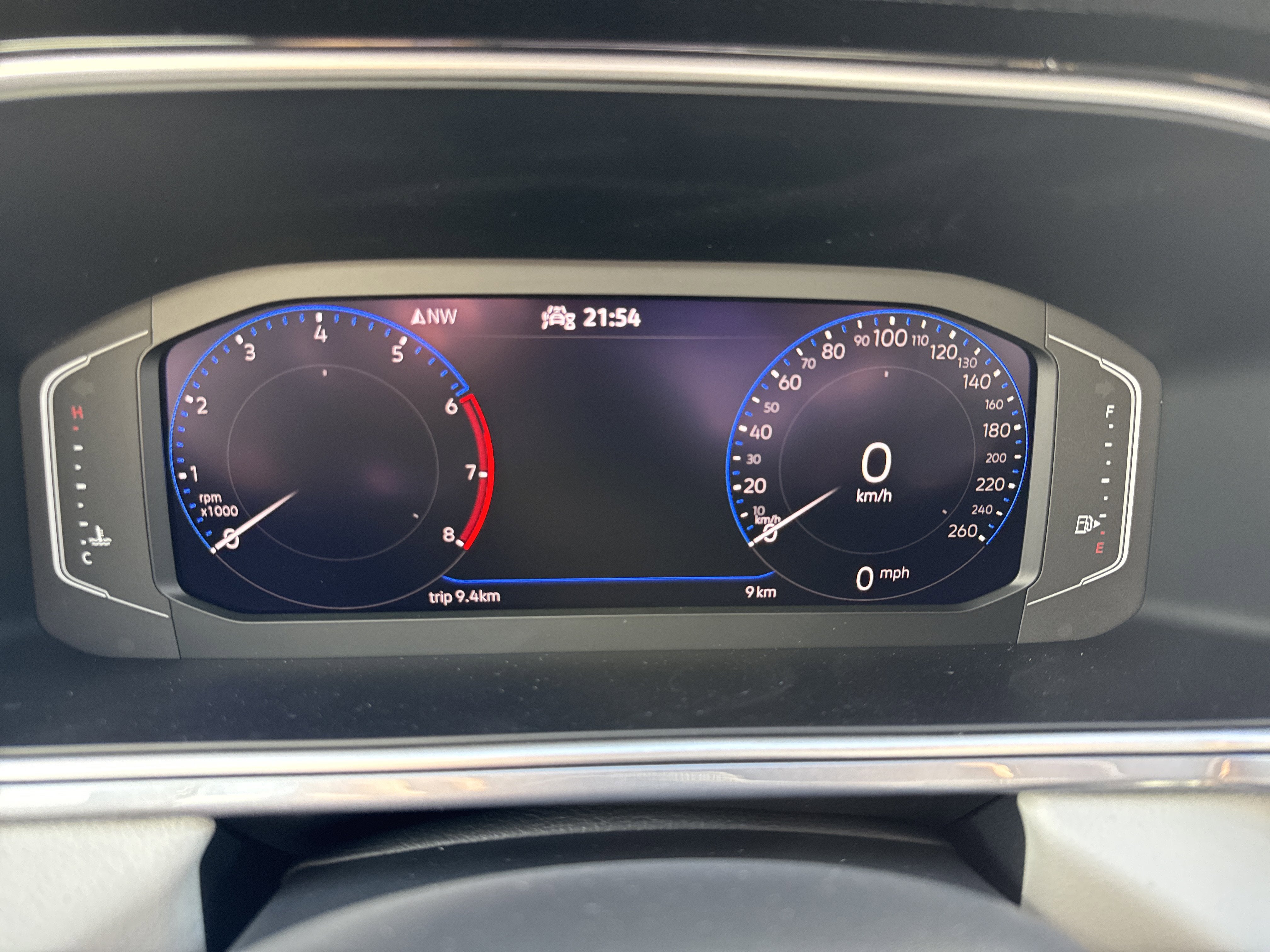 2025 Volkswagen Taos SEL 4MOTION