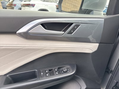 2025 Volkswagen Taos SEL 4MOTION