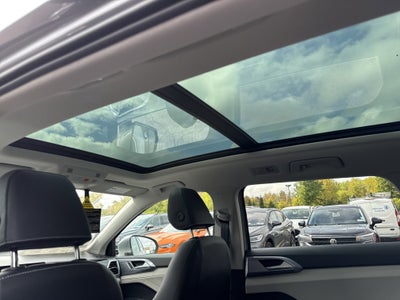 2025 Volkswagen Taos SEL 4MOTION