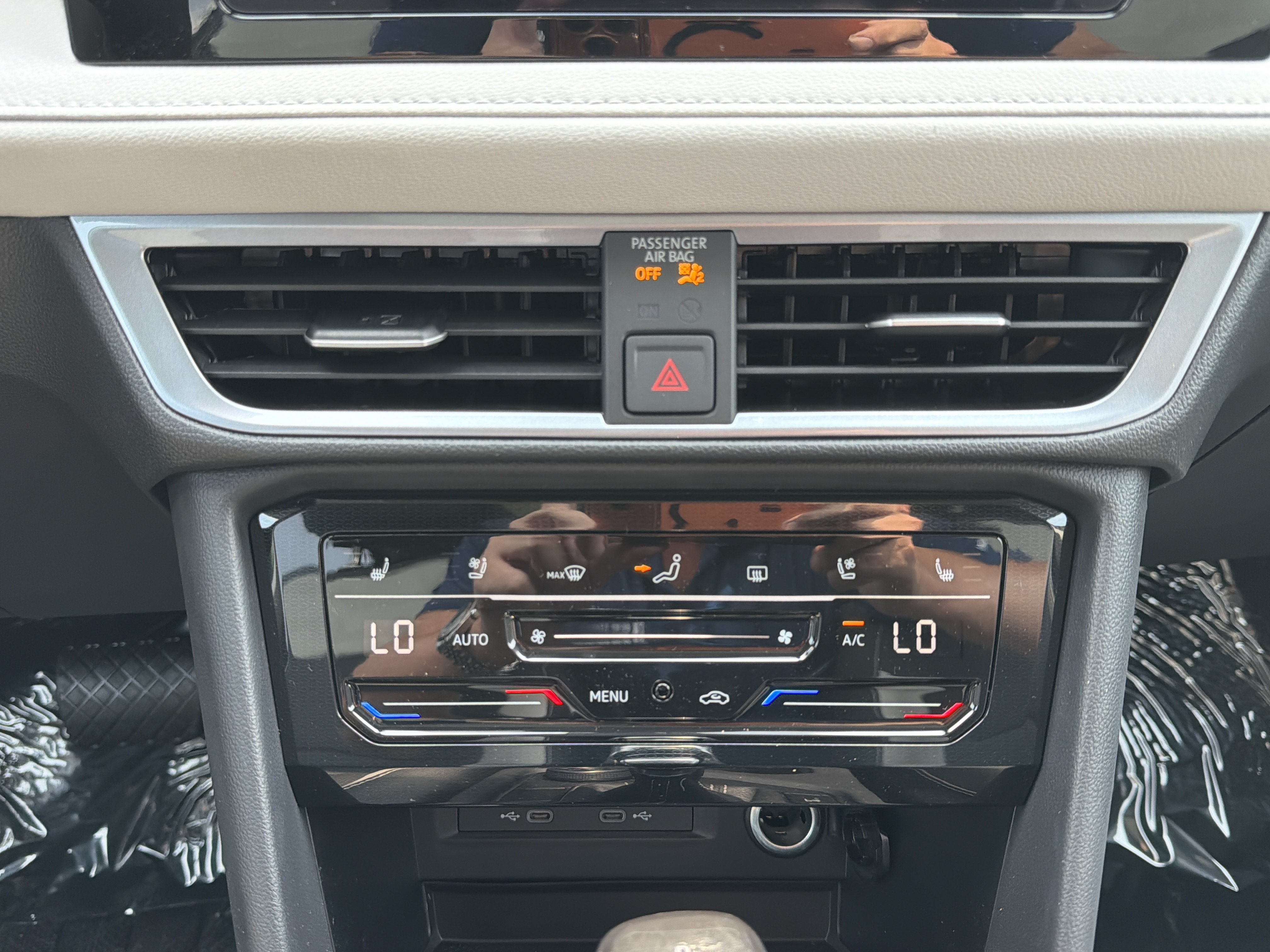 2026 Volkswagen Taos SEL 4MOTION
