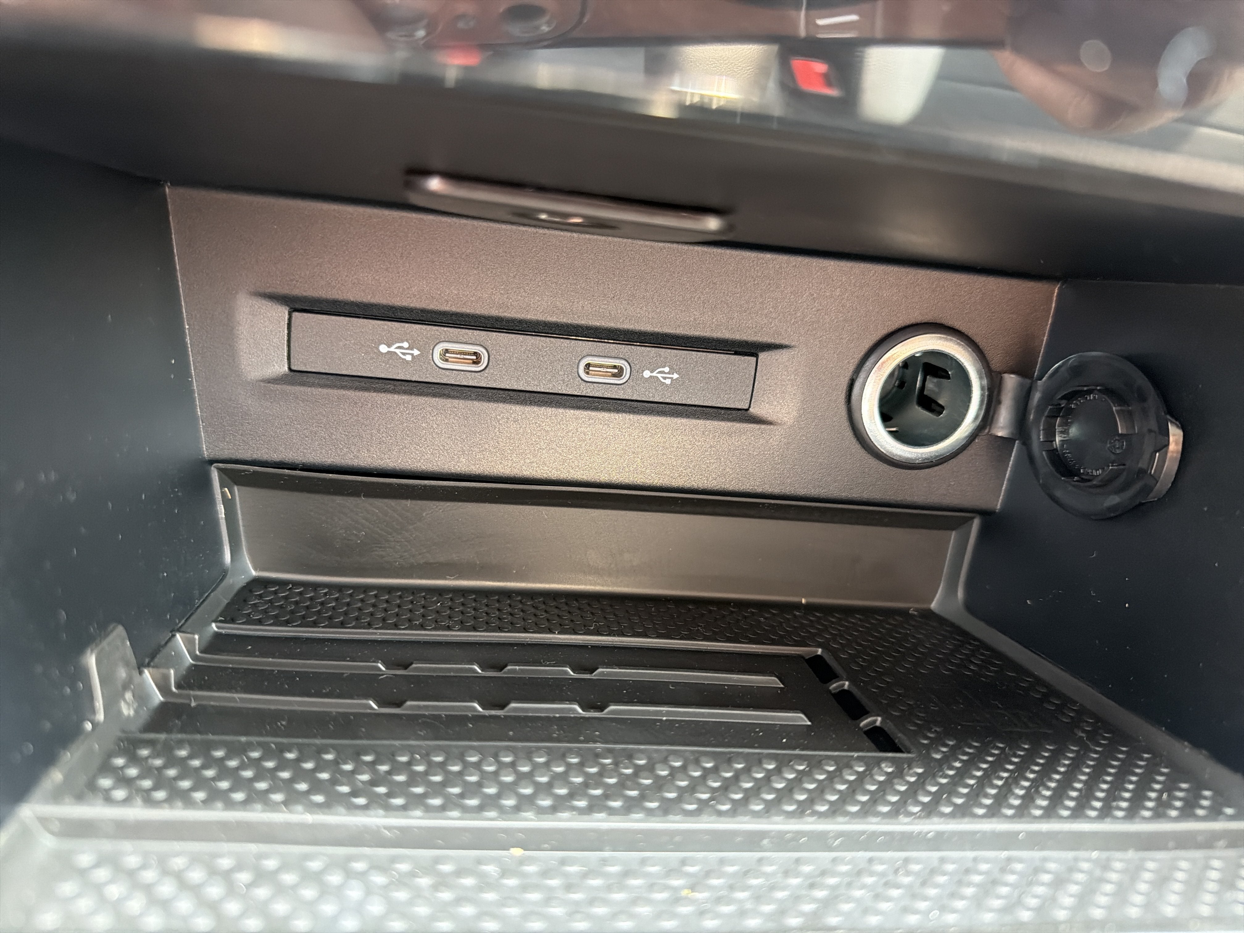 2026 Volkswagen Taos SEL 4MOTION