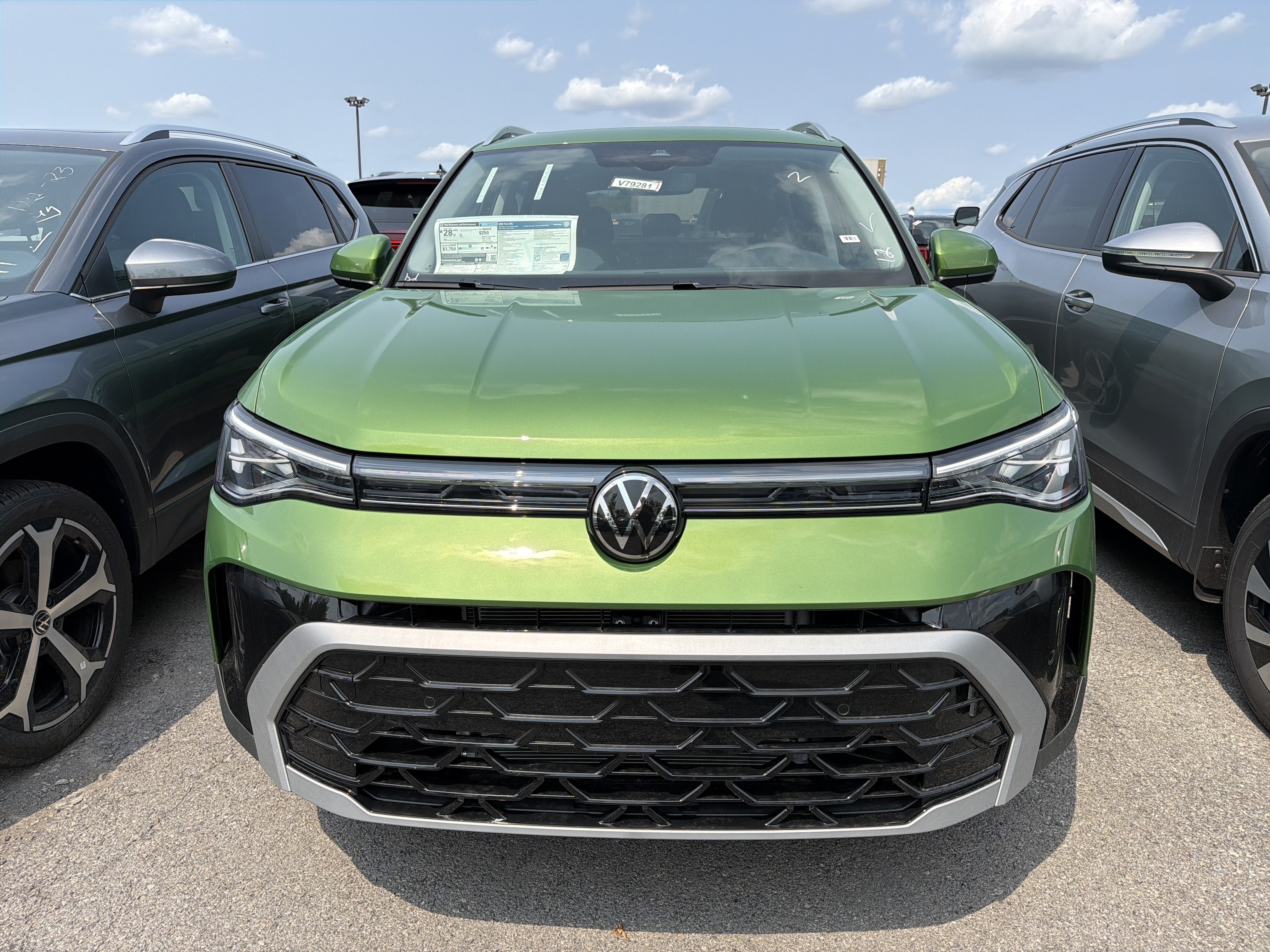 2026 Volkswagen Taos SEL 4MOTION