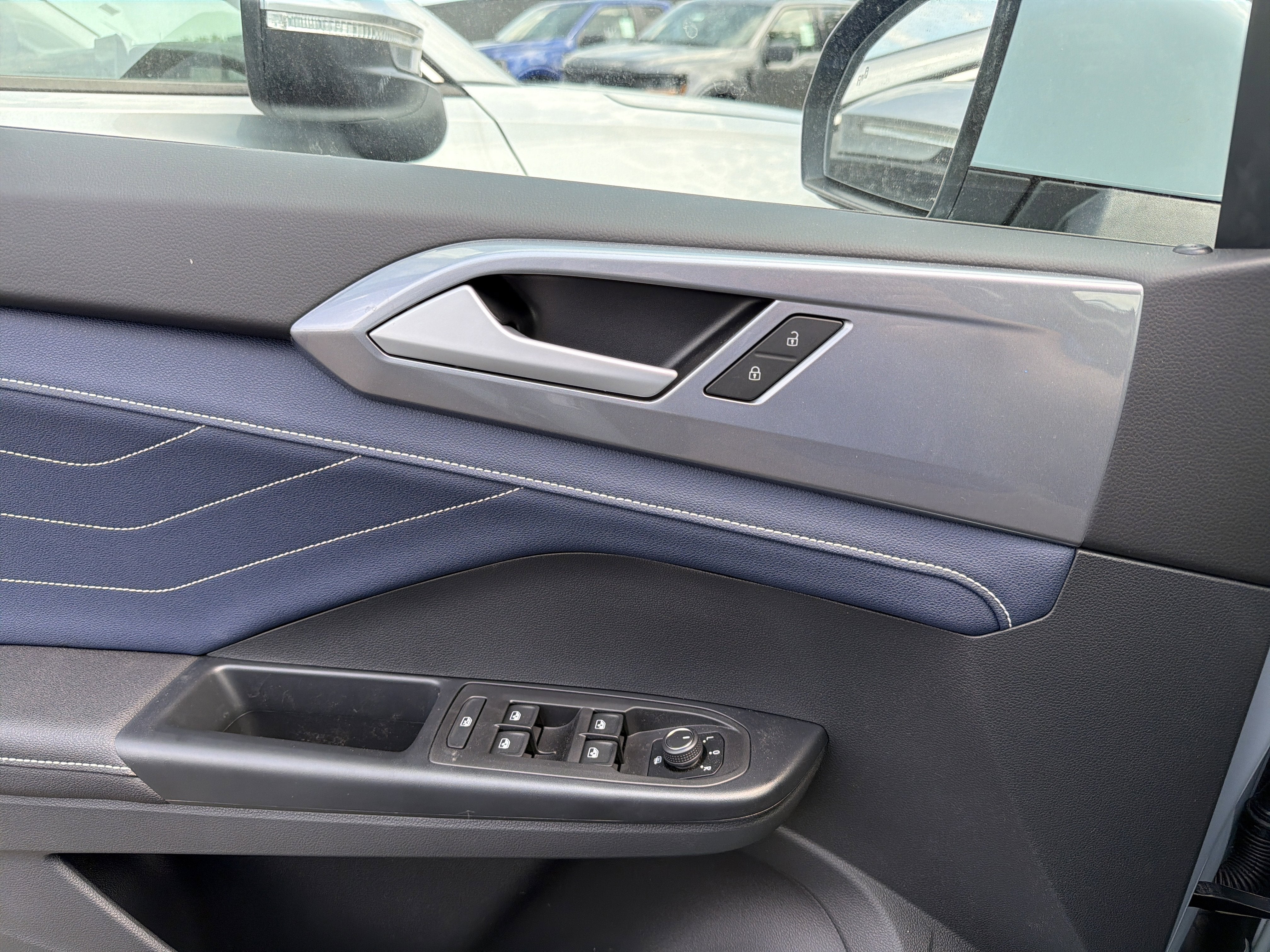 2026 Volkswagen Taos SEL 4MOTION