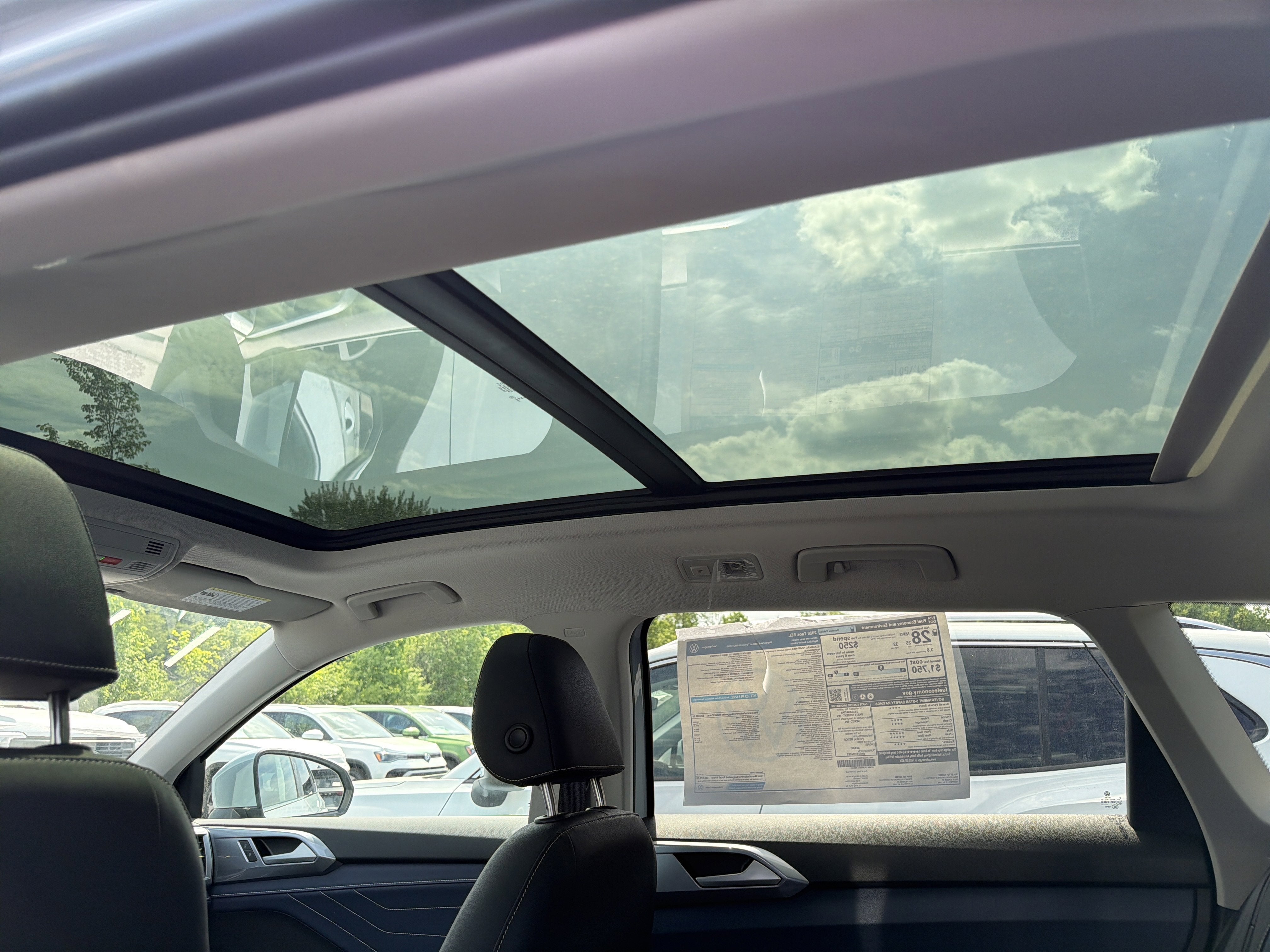 2026 Volkswagen Taos SEL 4MOTION