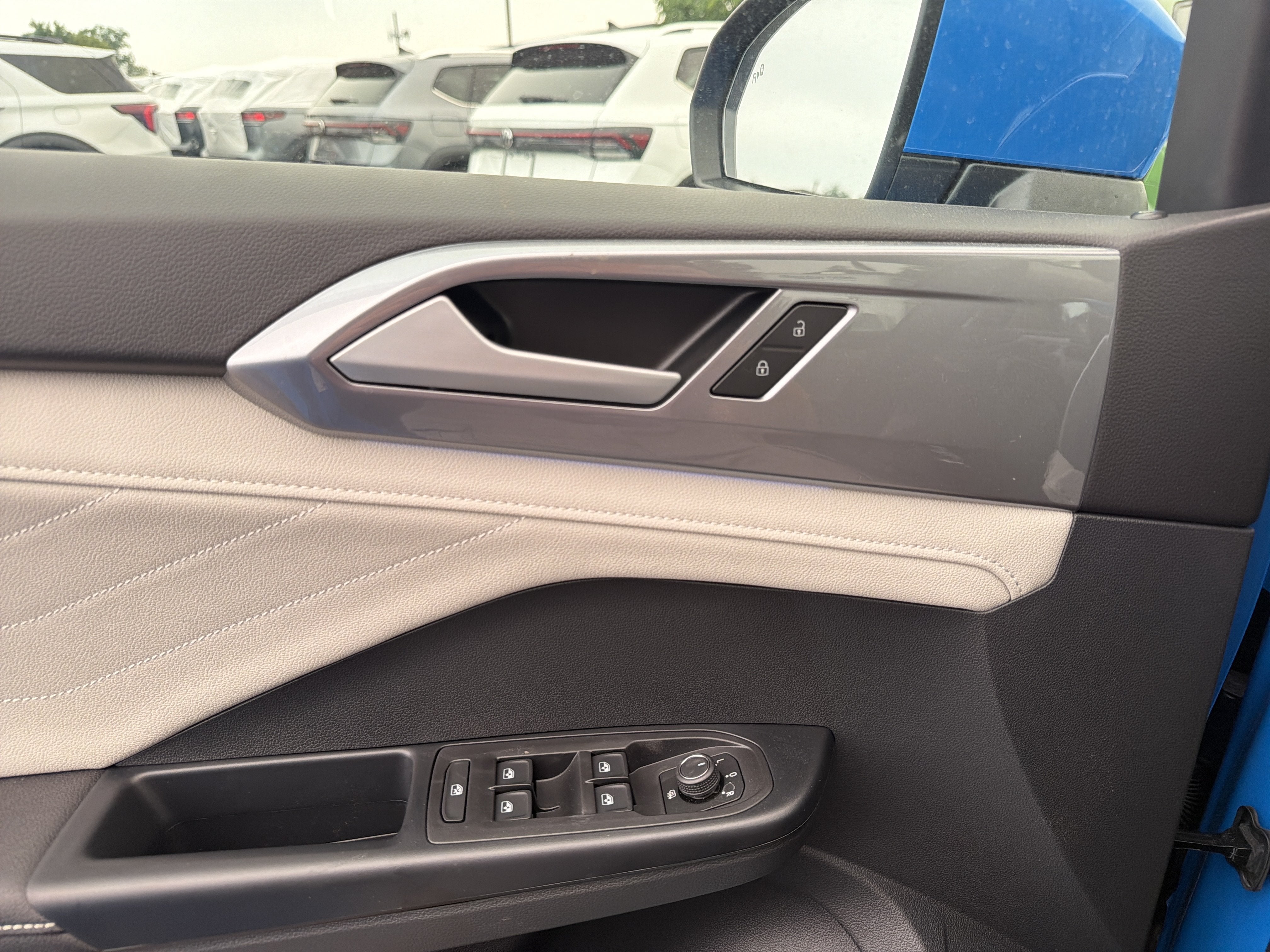 2026 Volkswagen Taos SEL 4MOTION