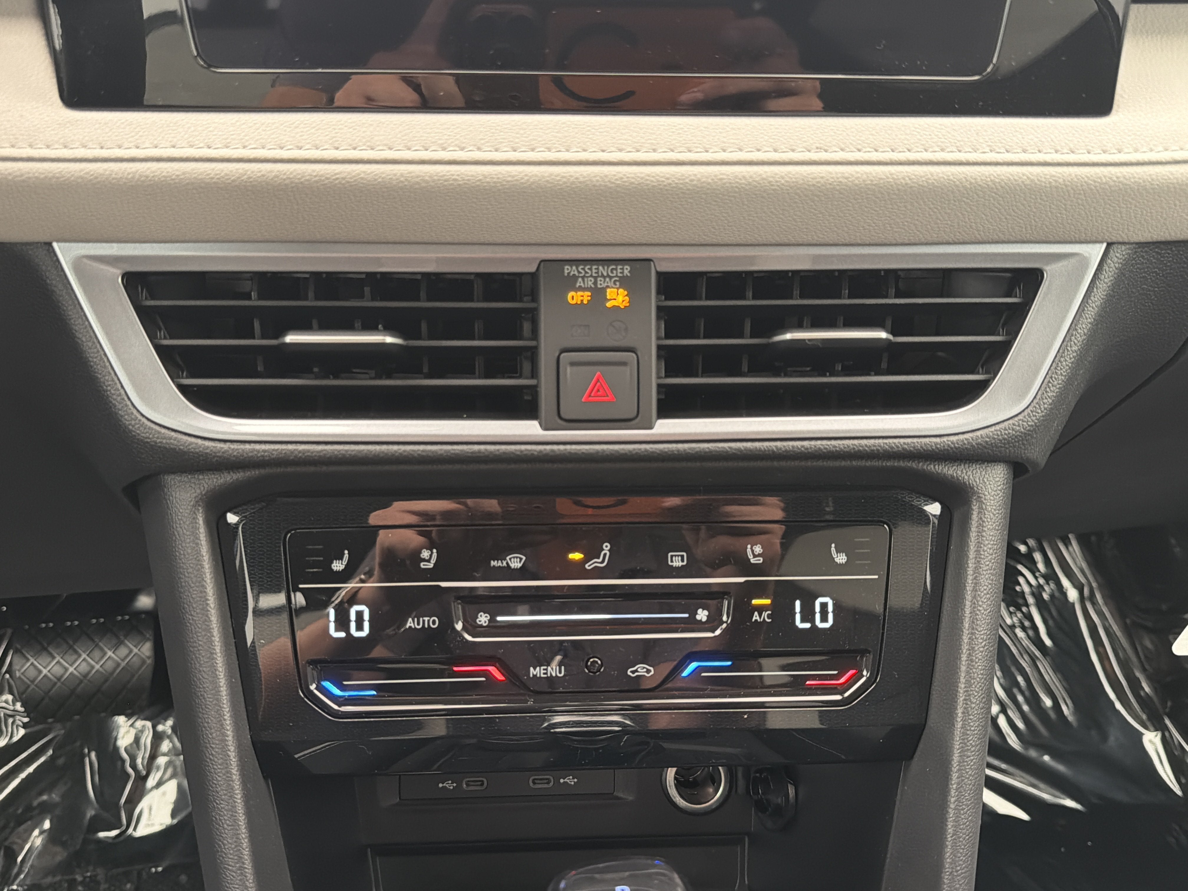2026 Volkswagen Taos SEL 4MOTION