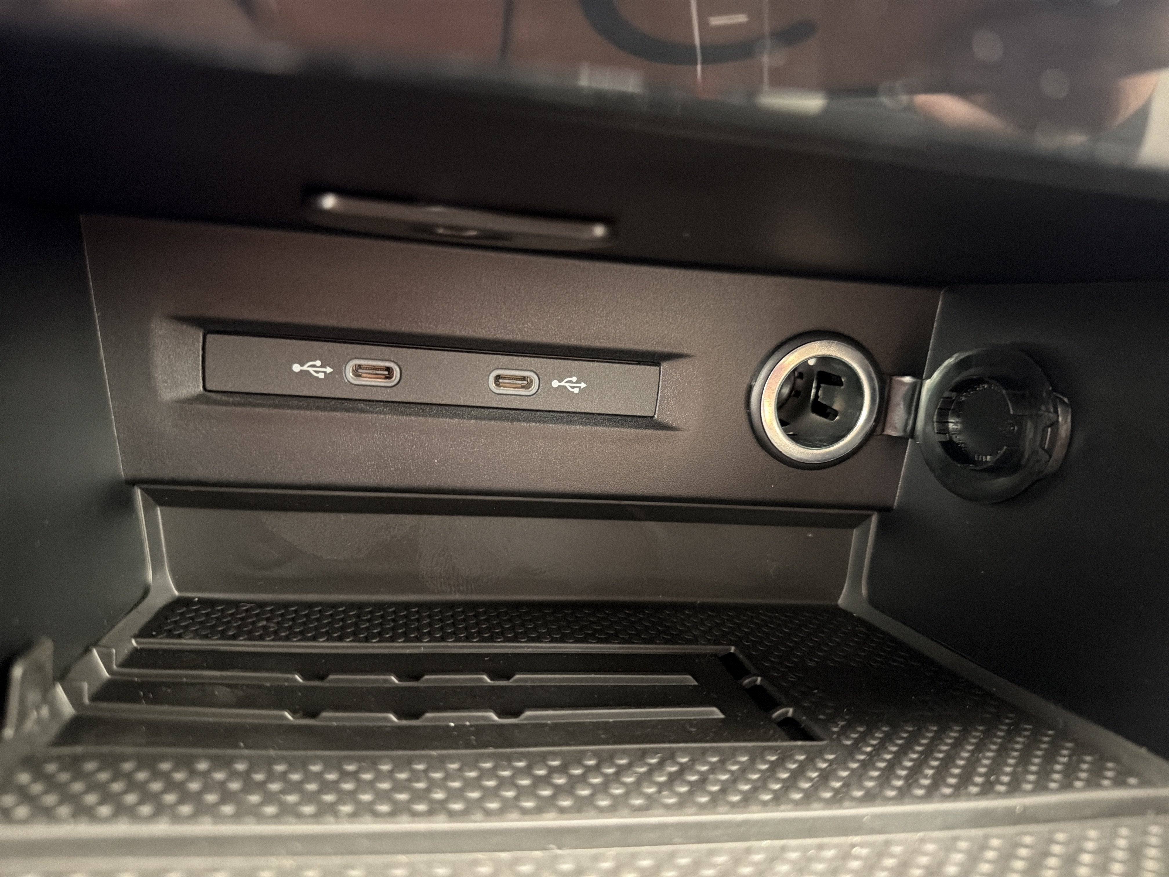 2026 Volkswagen Taos SEL 4MOTION