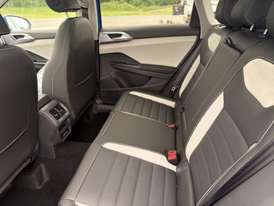 2026 Volkswagen Taos SEL 4MOTION