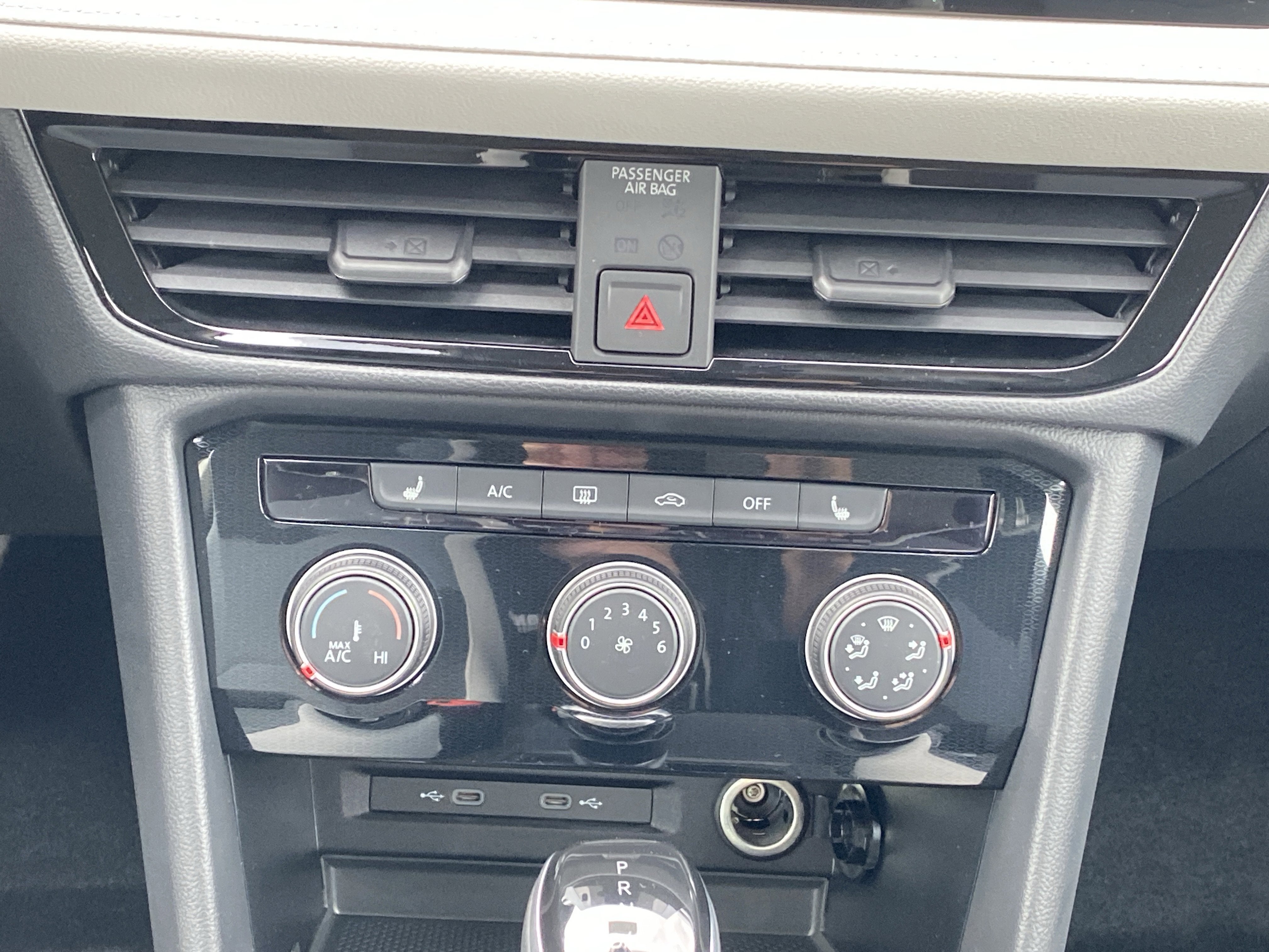 2025 Volkswagen Taos S 4MOTION