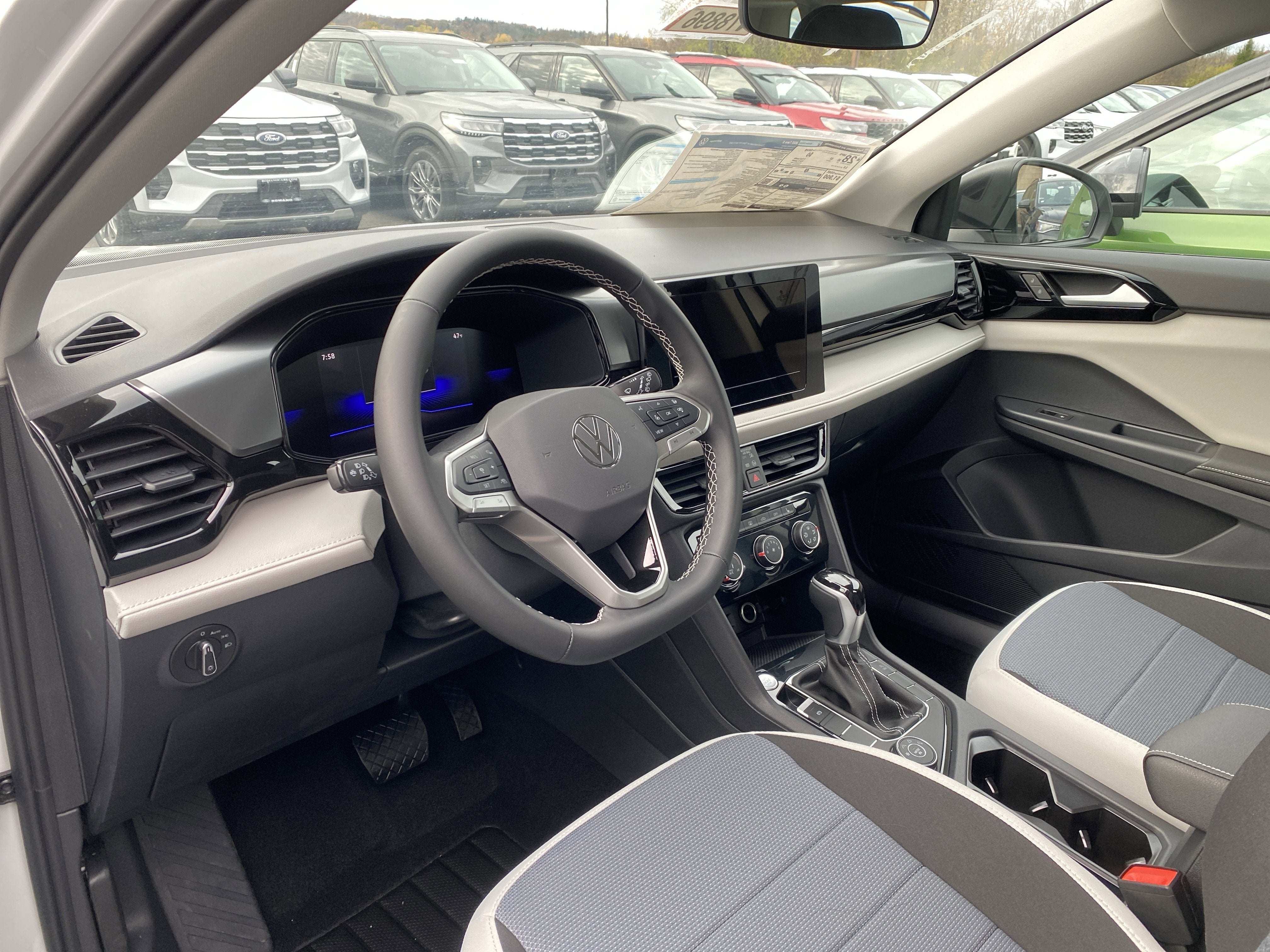 2025 Volkswagen Taos S 4MOTION