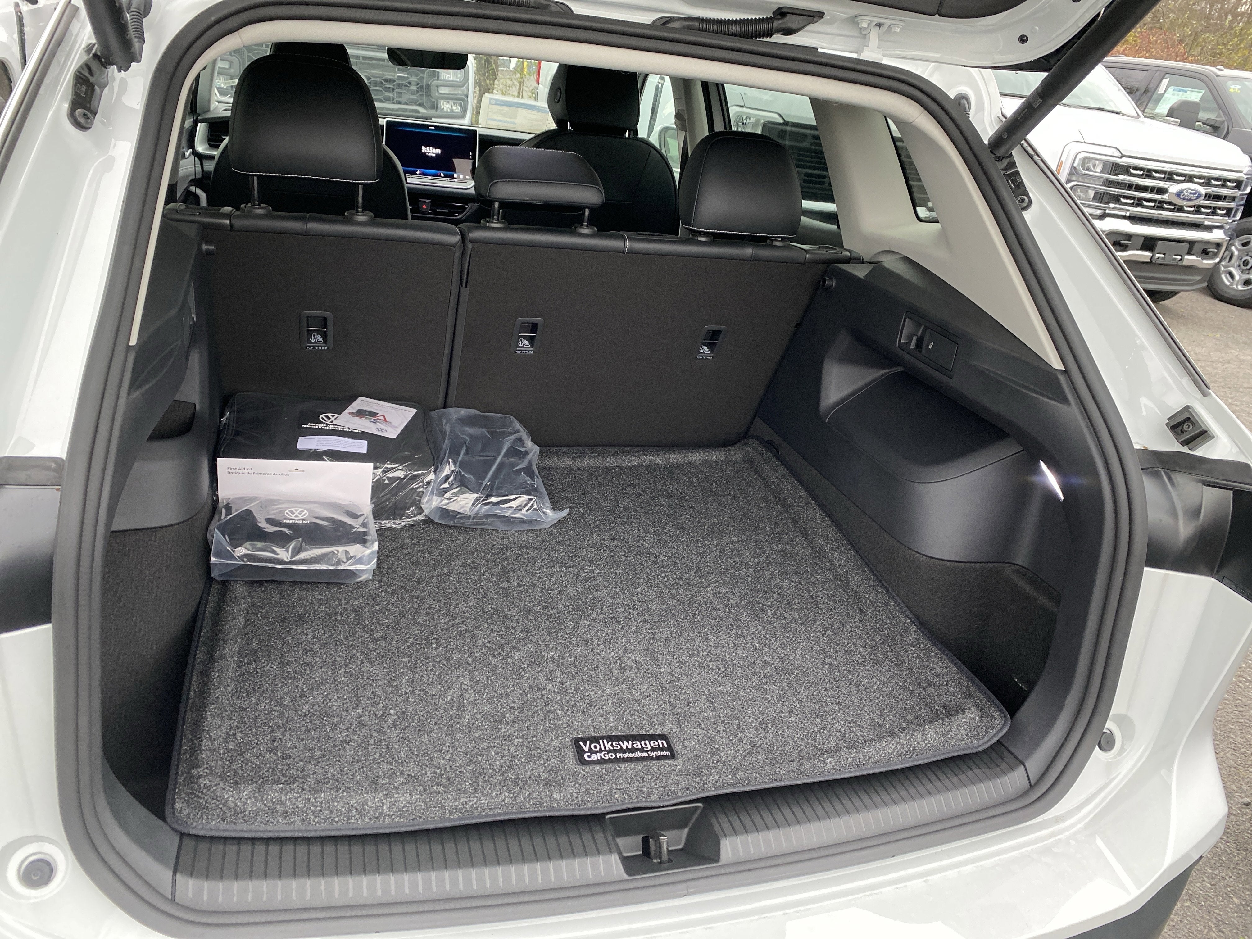 2025 Volkswagen Tiguan 2.0T SE 4MOTION