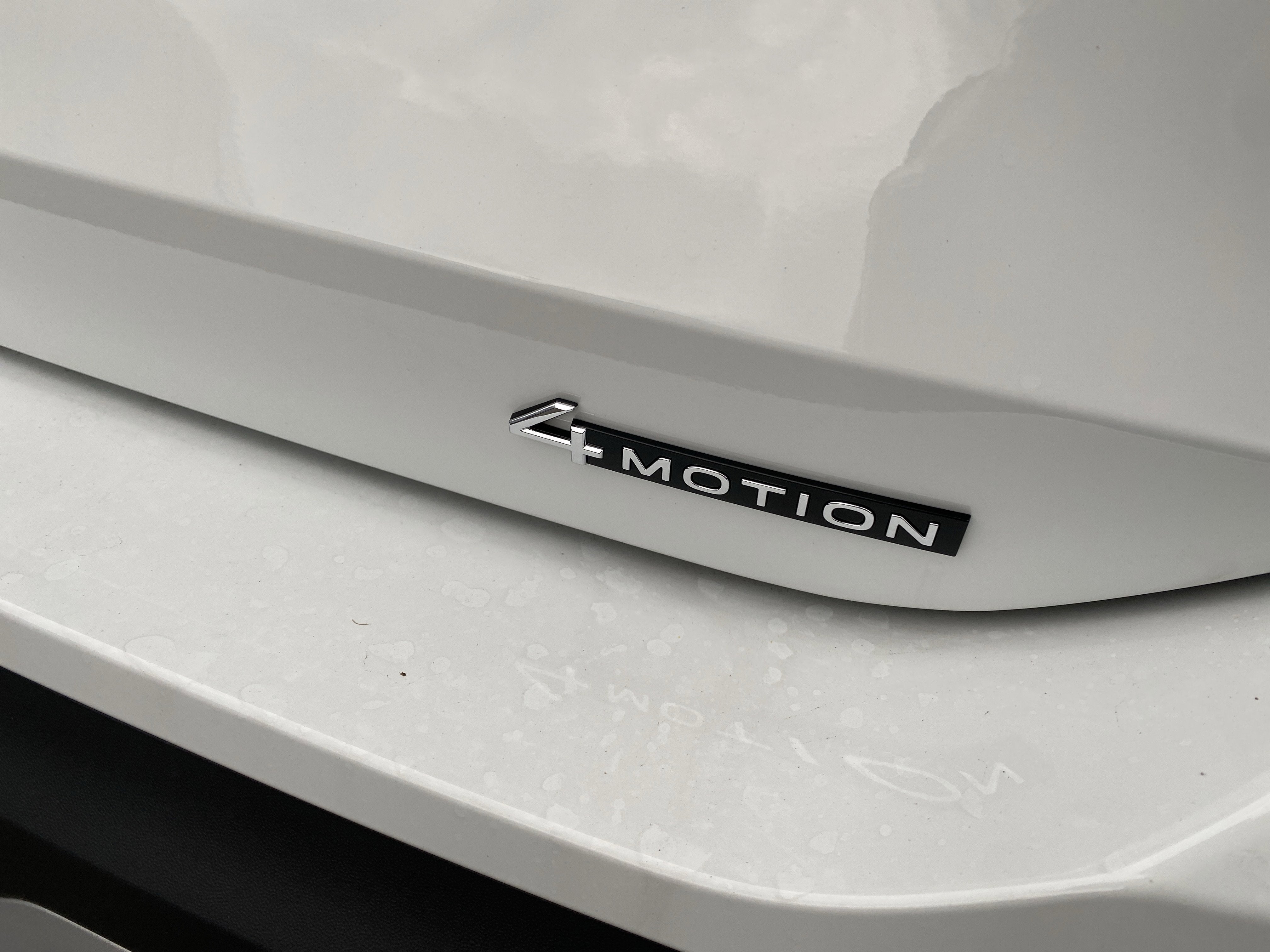 2025 Volkswagen Tiguan 2.0T SE 4MOTION