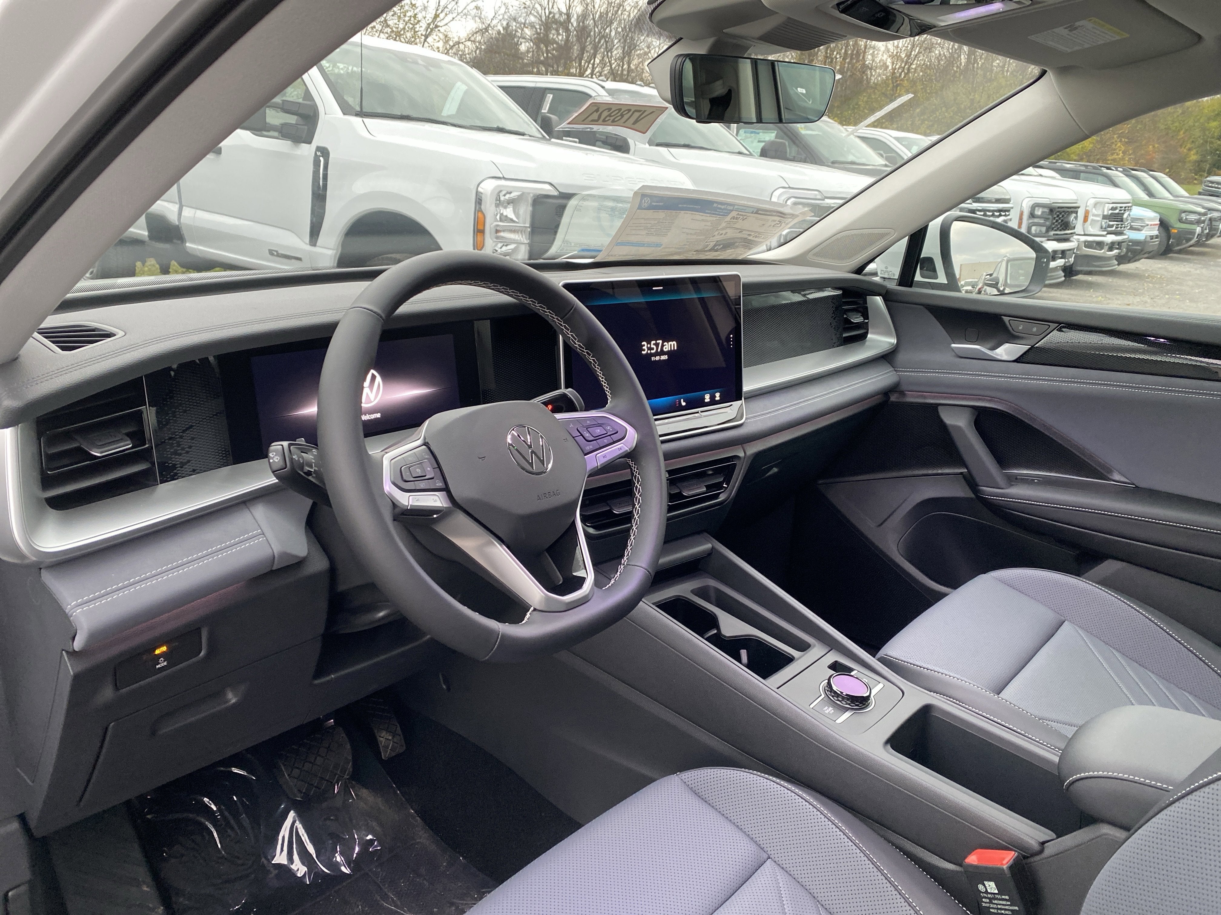 2025 Volkswagen Tiguan 2.0T SE 4MOTION