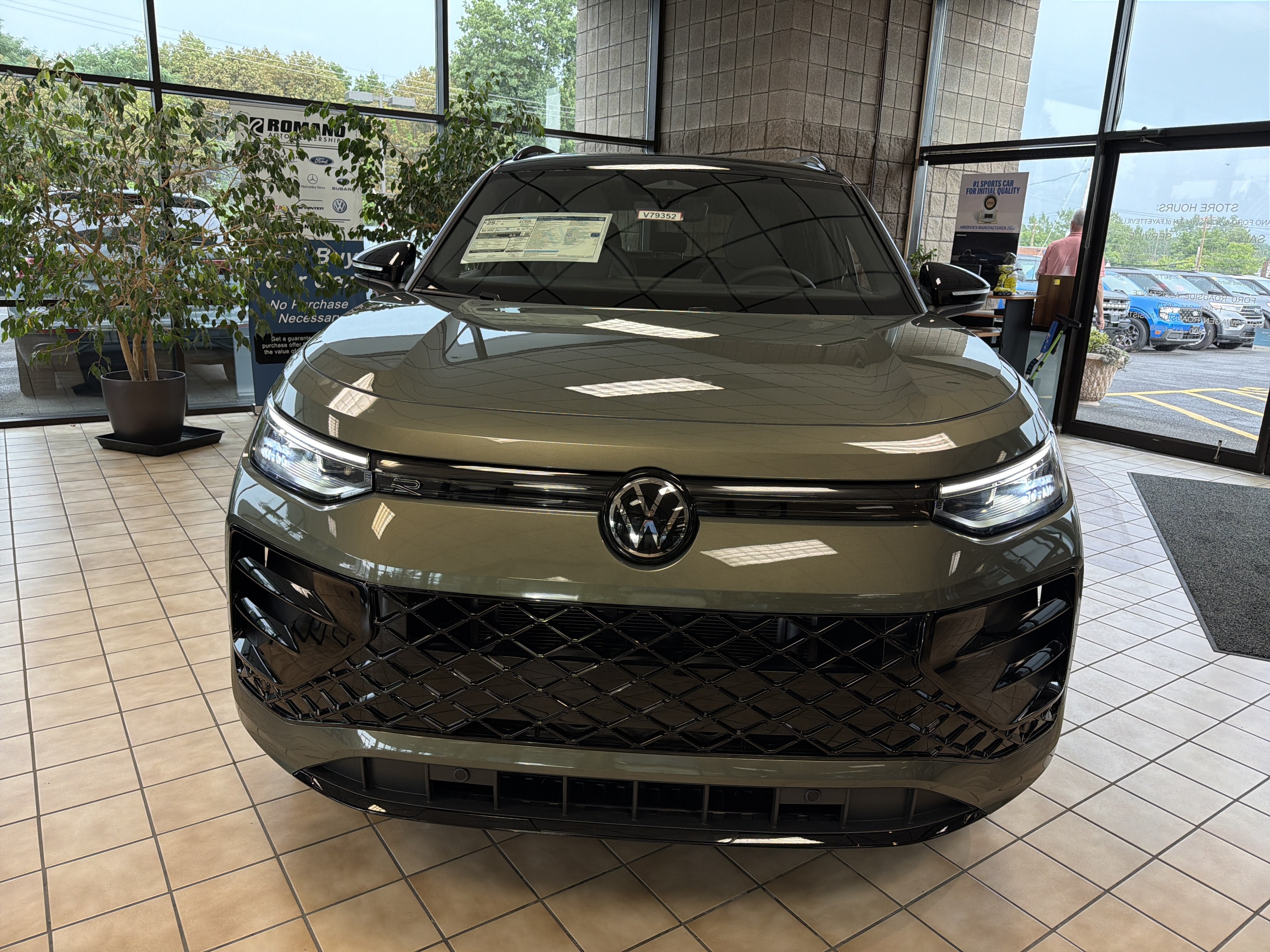 2026 Volkswagen Tiguan SE R-Line Black 4MOTION