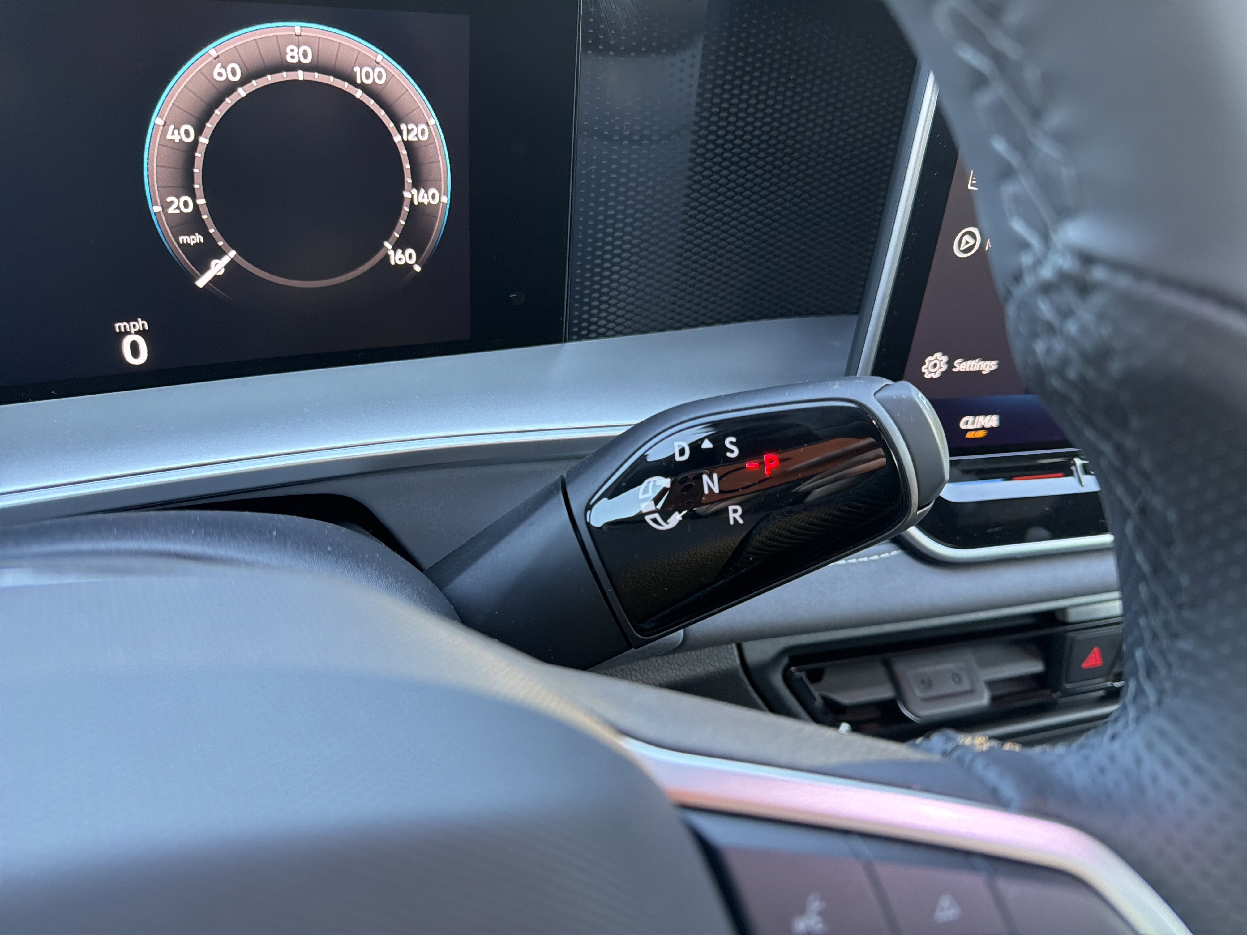 2026 Volkswagen Tiguan 2.0T SE R-Line Black 4MOTION