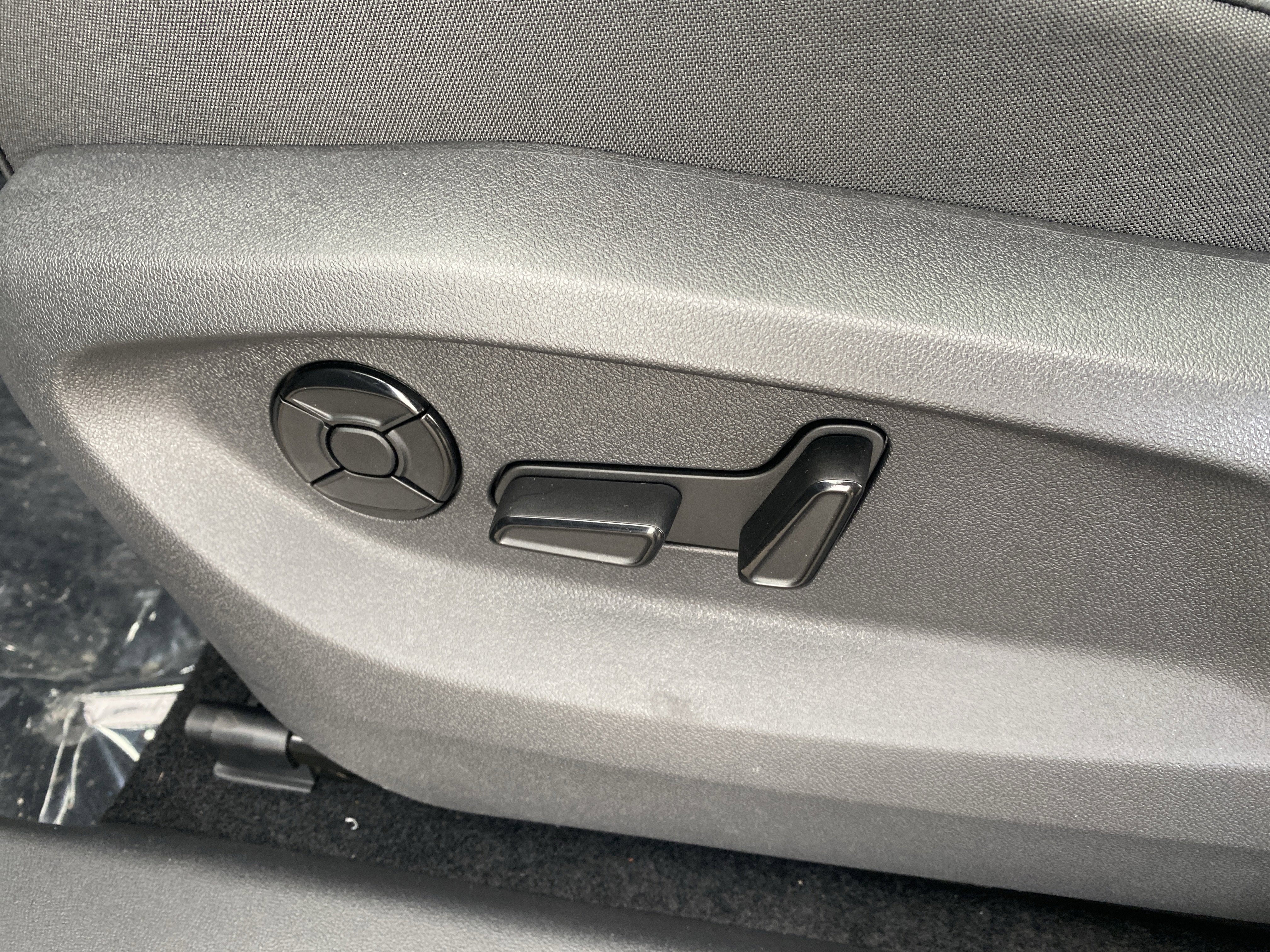 2026 Volkswagen Tiguan 2.0T SE R-Line Black 4MOTION