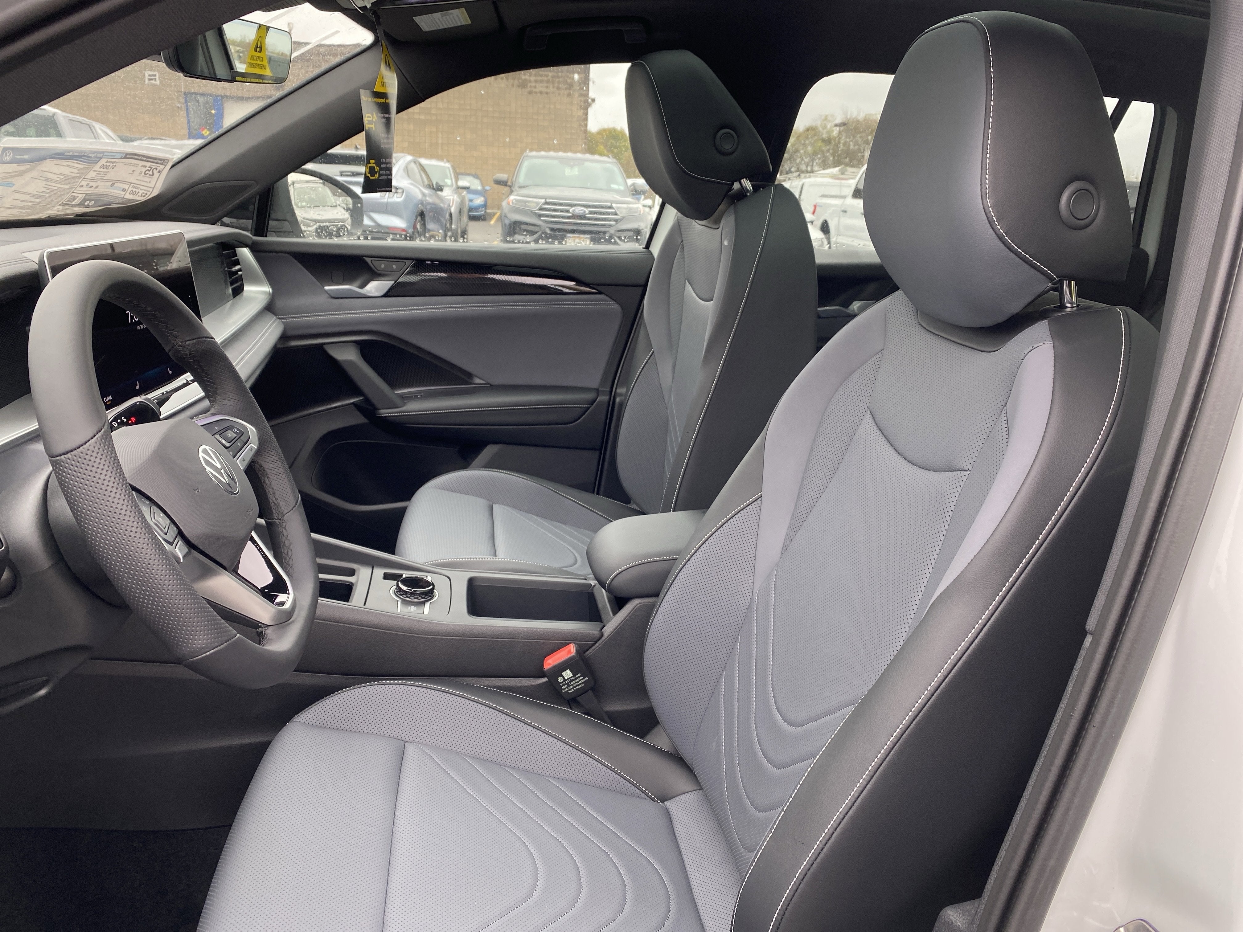 2025 Volkswagen Tiguan 2.0T SE R-Line Black 4MOTION