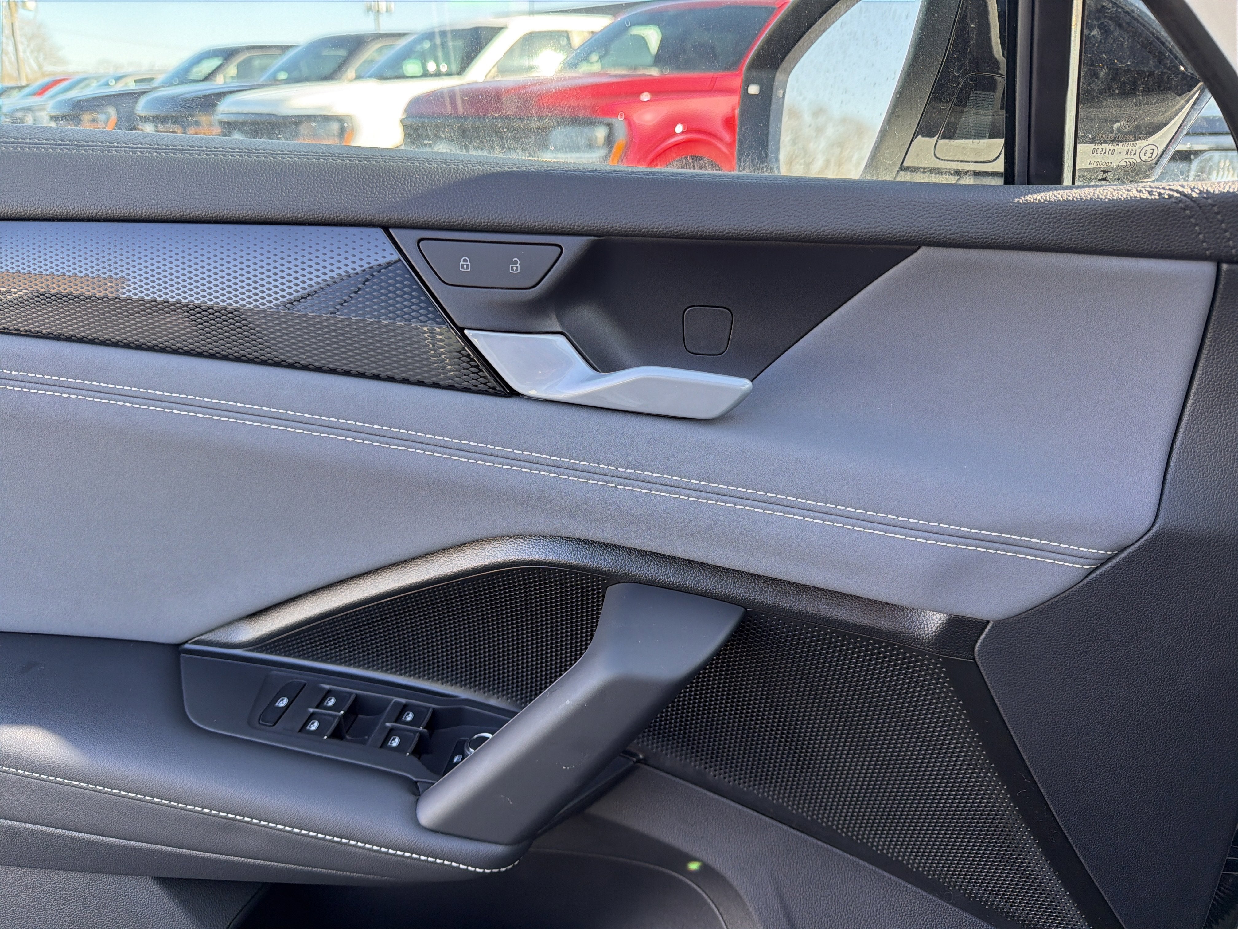 2026 Volkswagen Tiguan 2.0T SE R-Line Black 4MOTION