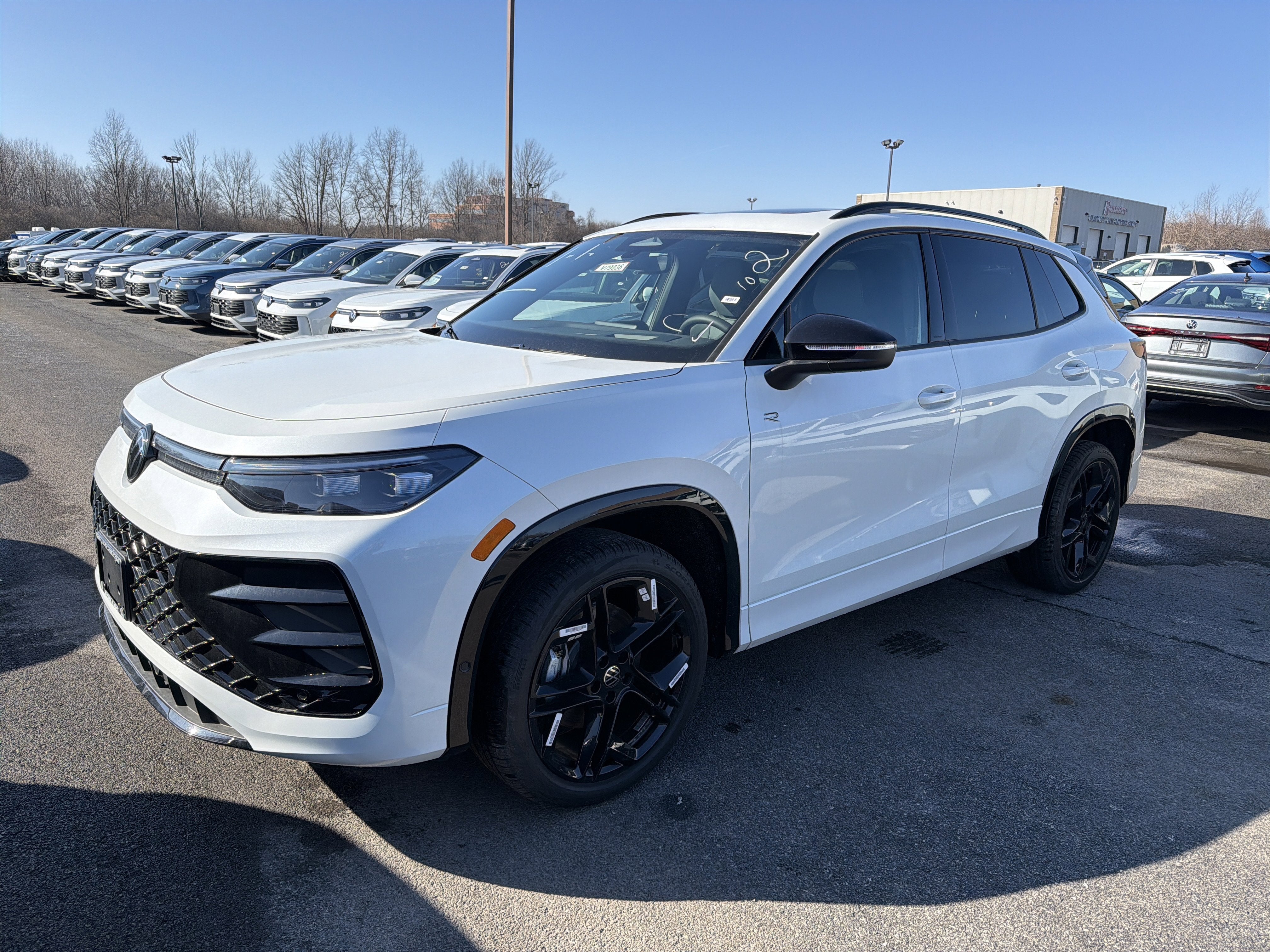 2026 Volkswagen Tiguan 2.0T SE R-Line Black 4MOTION