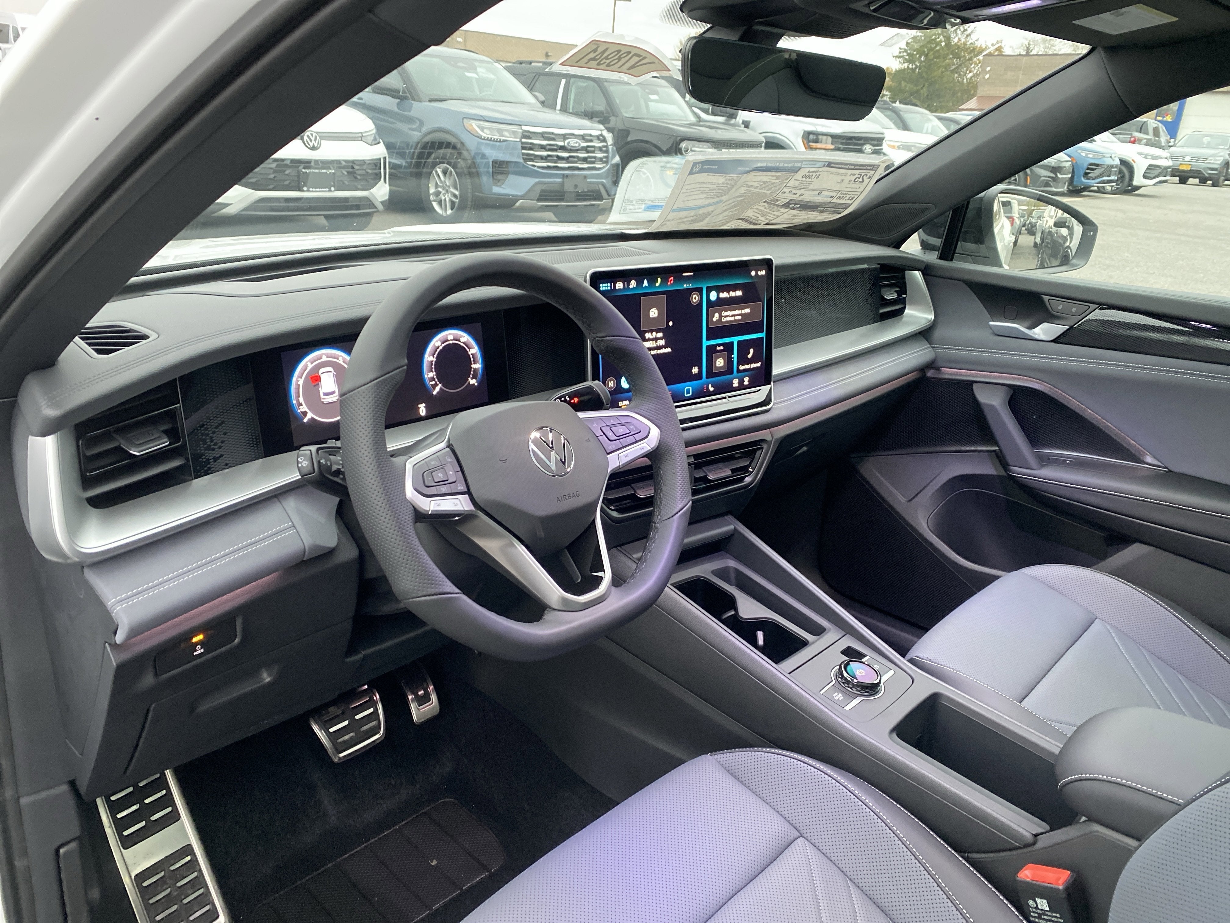 2025 Volkswagen Tiguan 2.0T SE R-Line Black 4MOTION