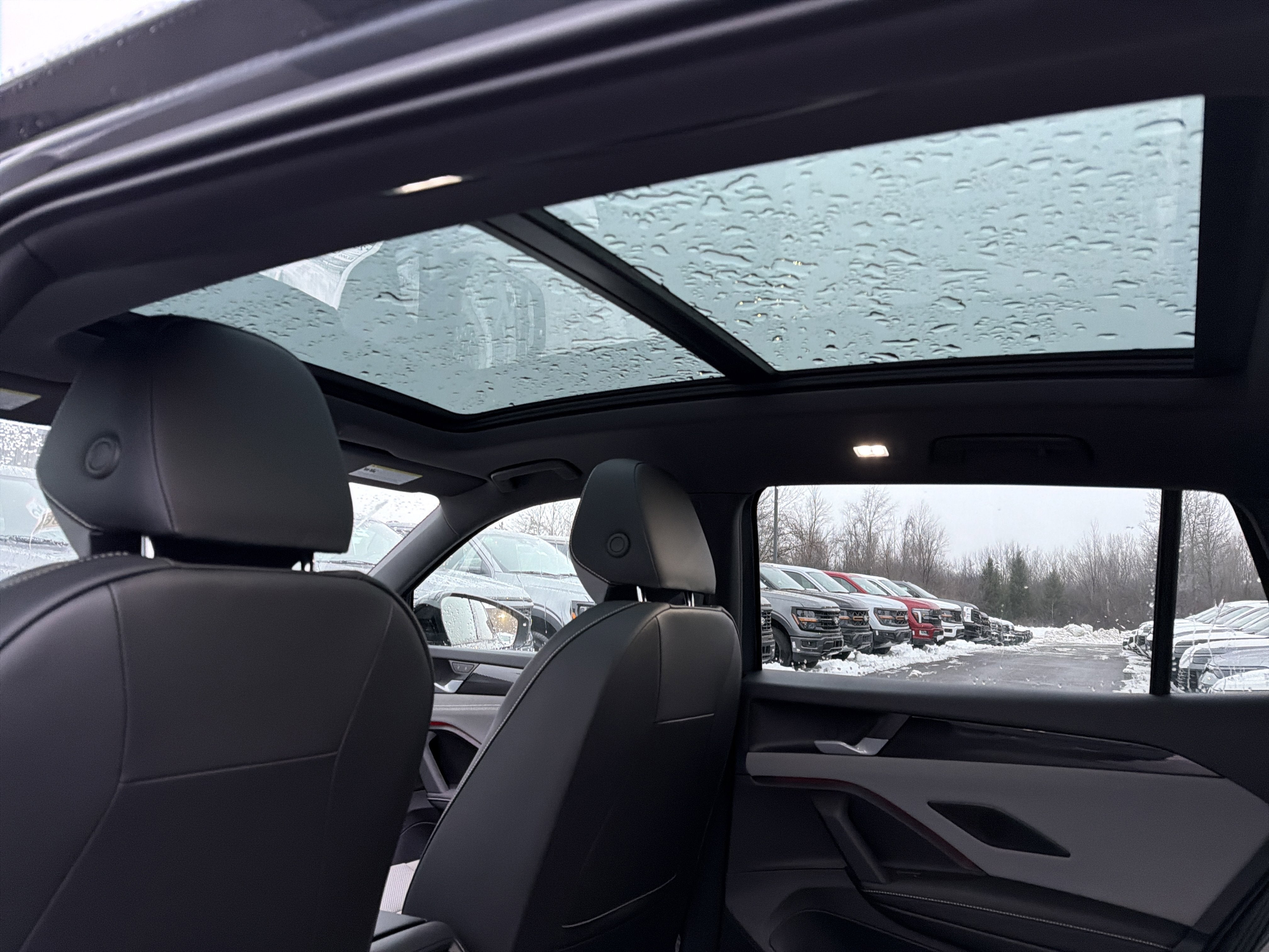 2026 Volkswagen Tiguan 2.0T SE R-Line Black 4MOTION