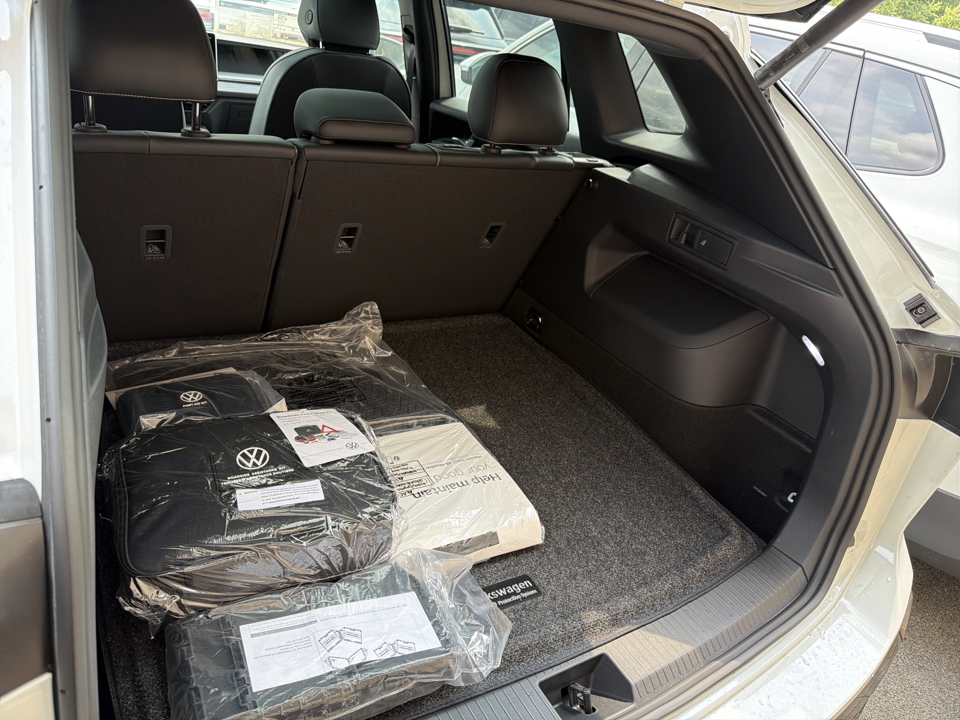 2026 Volkswagen Tiguan SE R-Line Black 4MOTION