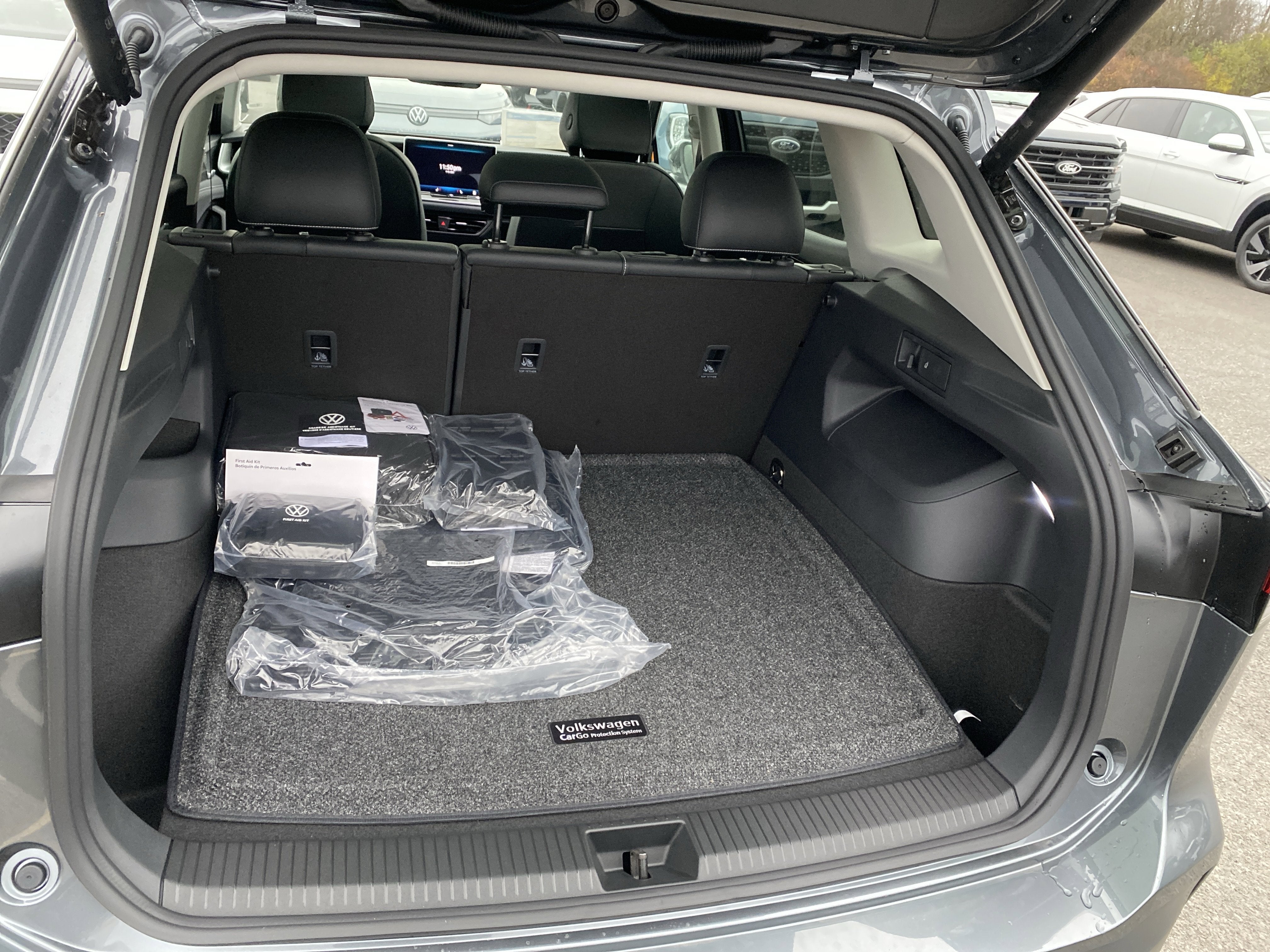 2025 Volkswagen Tiguan 2.0T SE 4MOTION