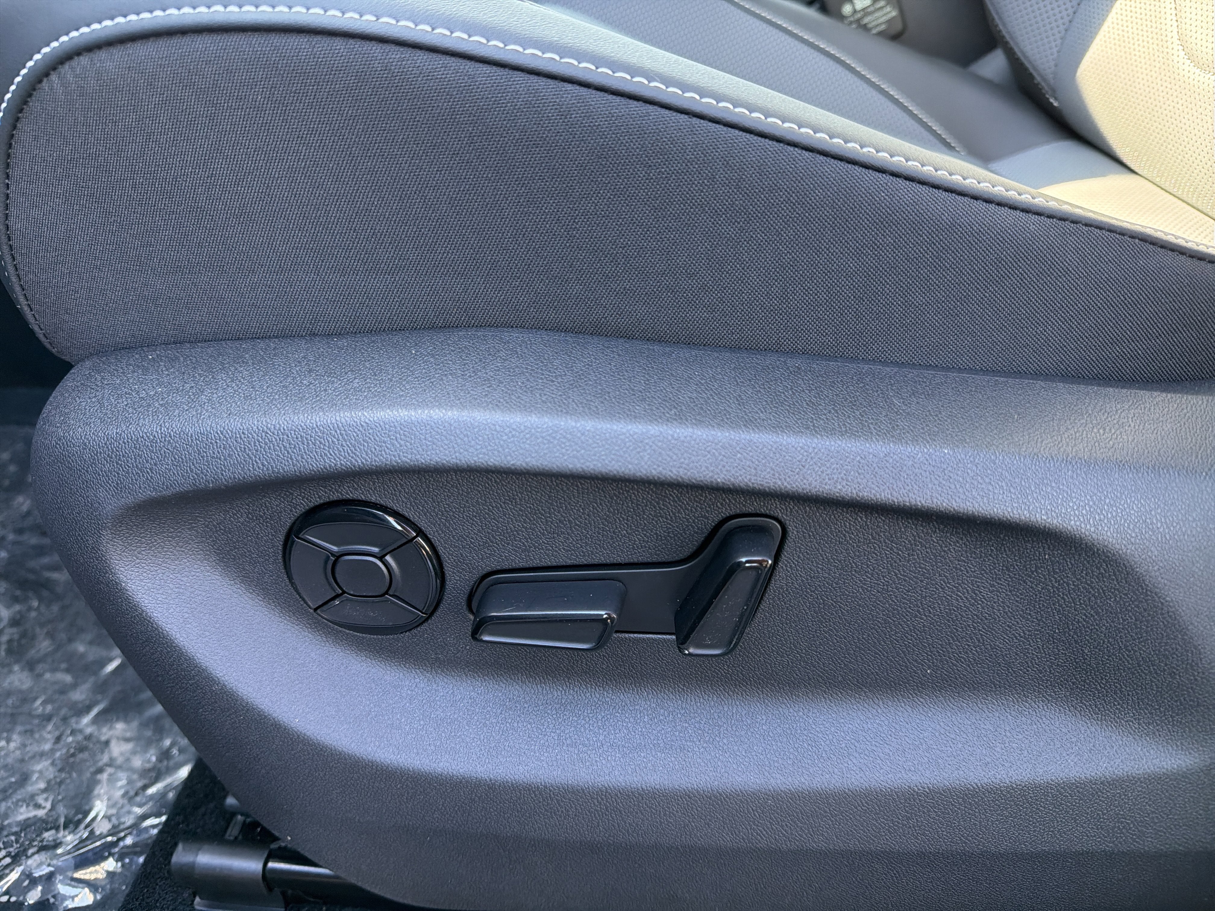 2026 Volkswagen Tiguan SE 4MOTION